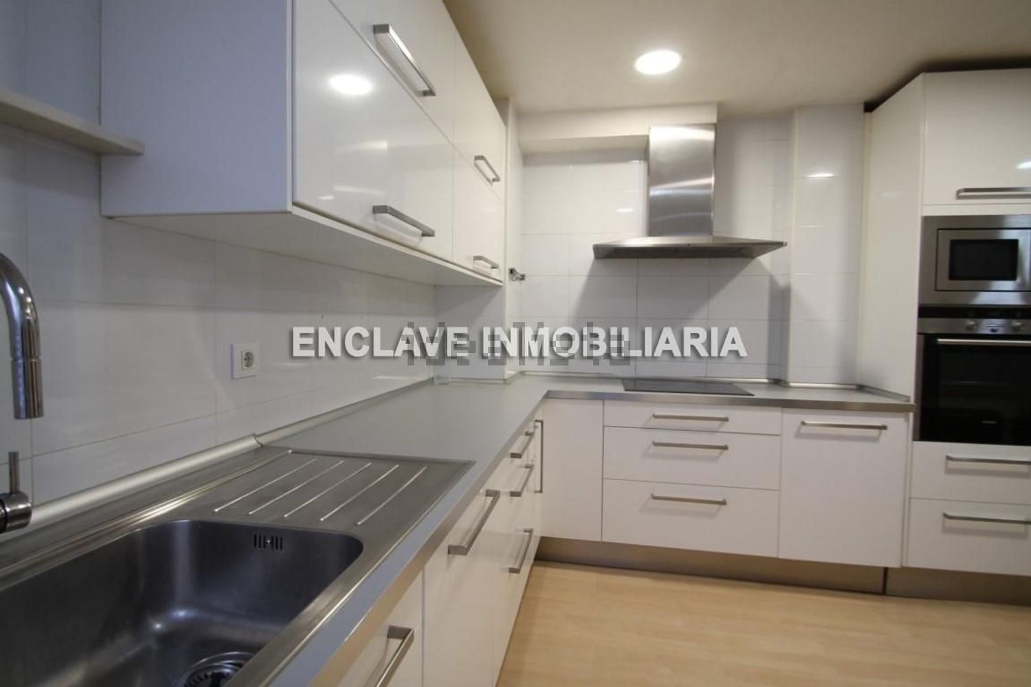 Pis de 230 m² a Oviedo
