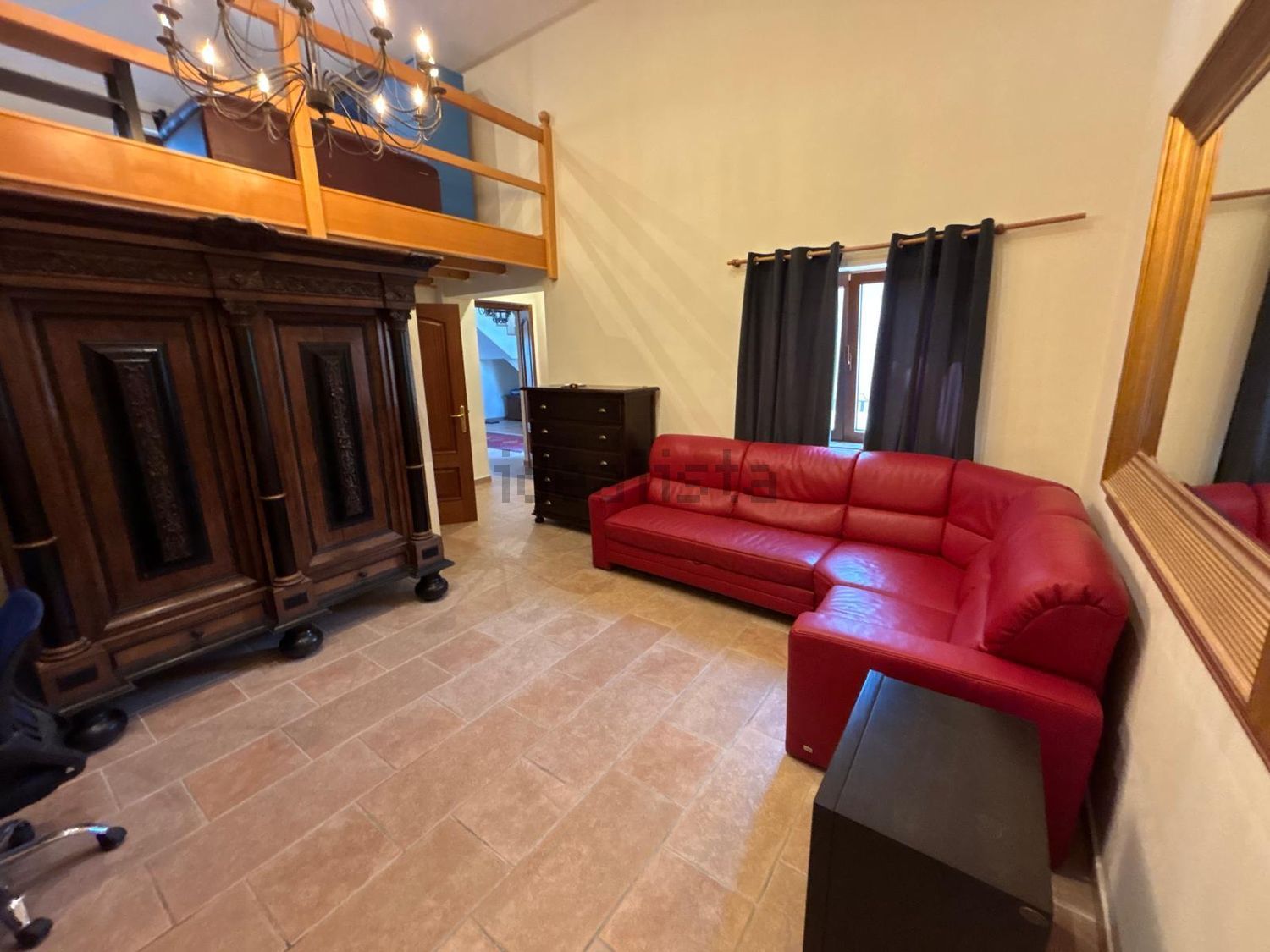 Haus 400 m² in Estepona