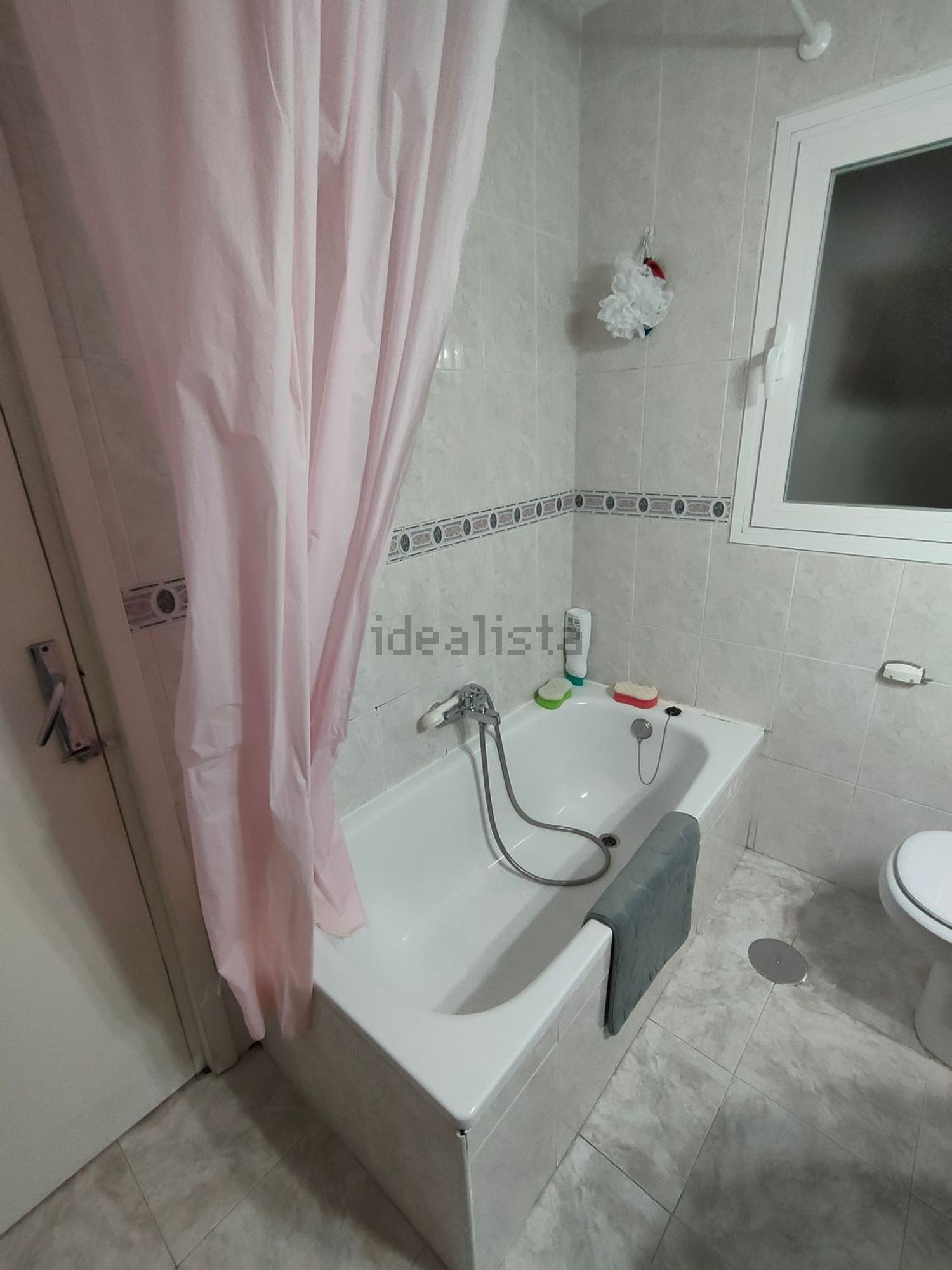 Habitación 75 m², Granada