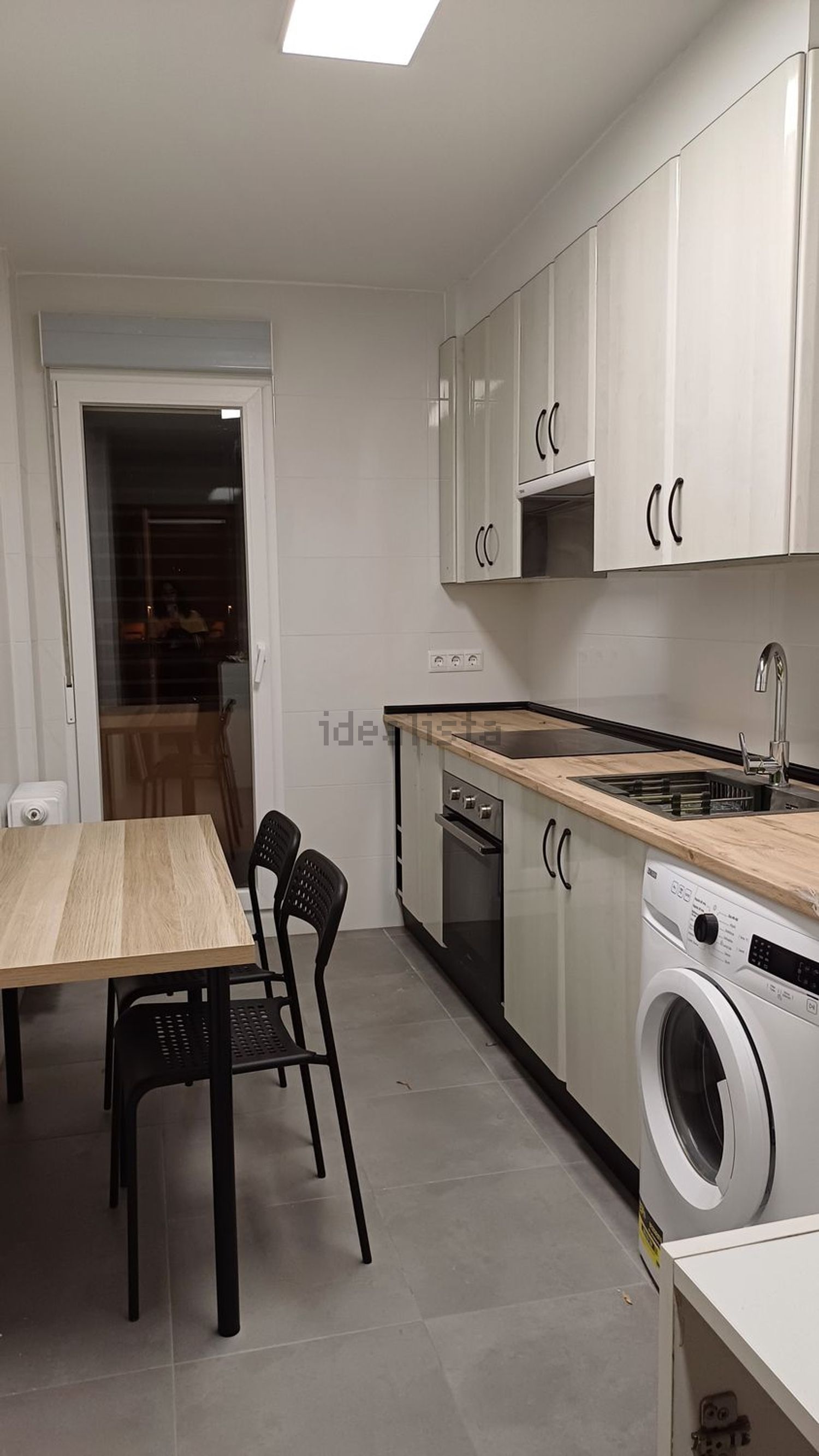 Room for rent, Zamora
