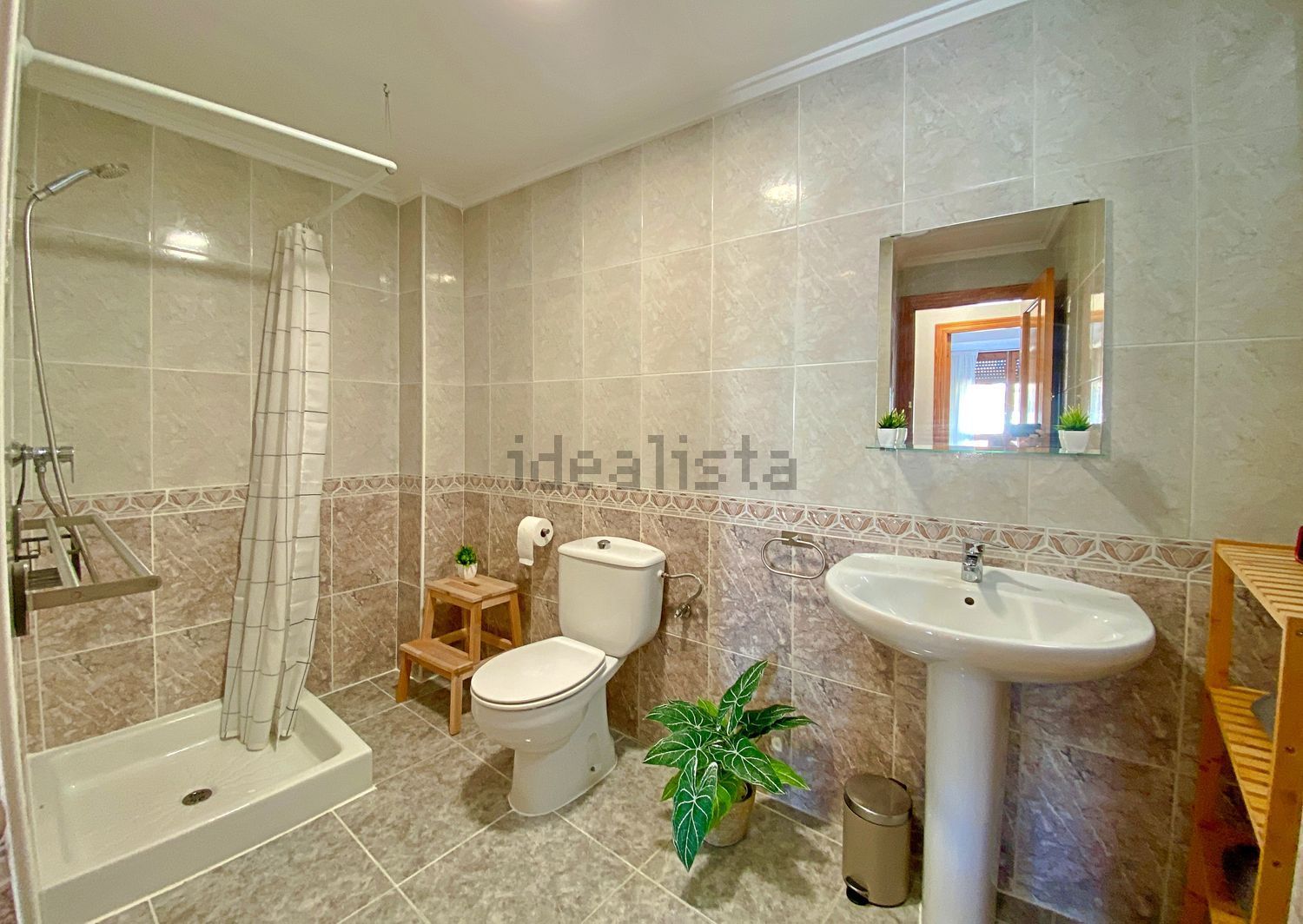 Room for rent, Sueca