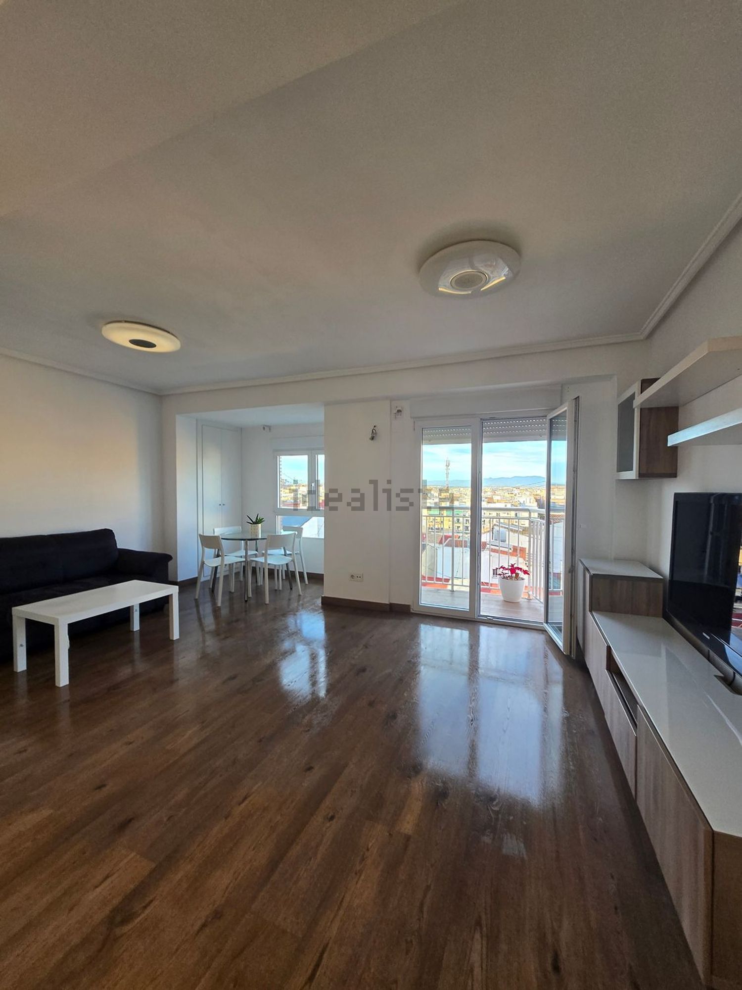 Pis de 90 m² a València