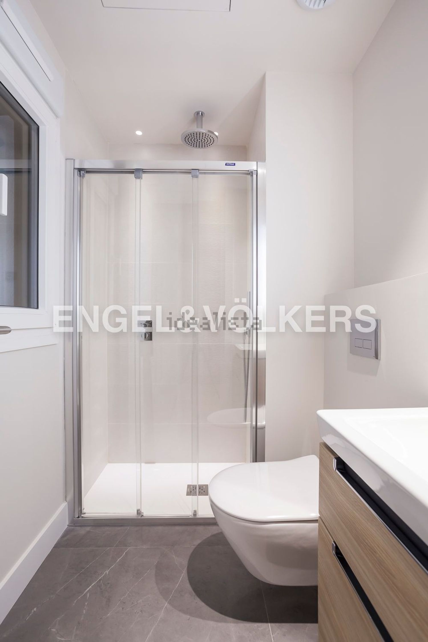 Wohnung 217 m² in Madrid