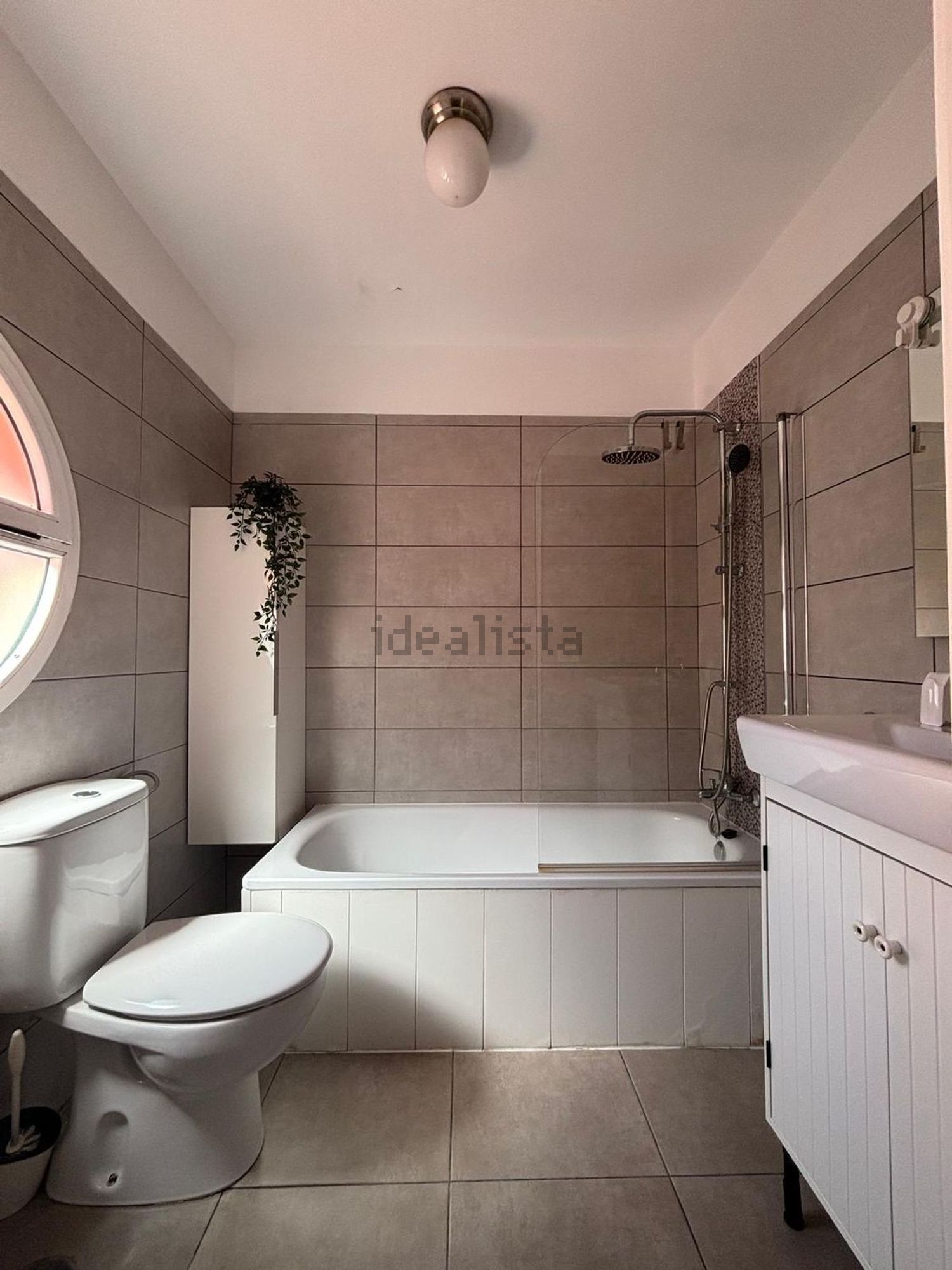 Habitació de lloguer, Arona