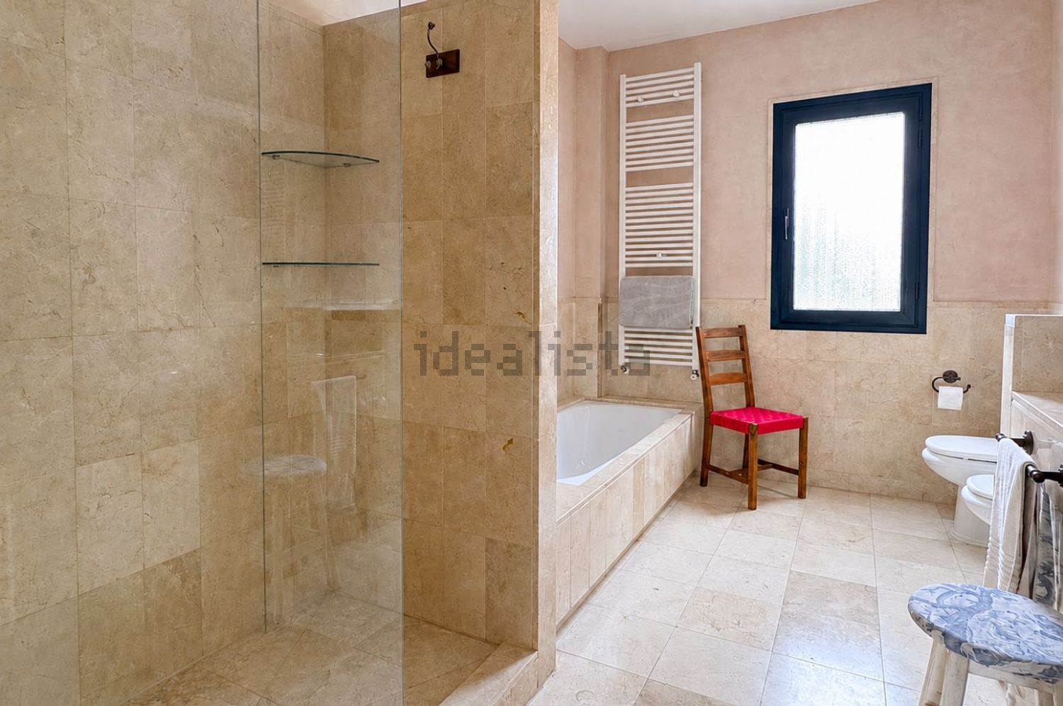 Casa de 216 m² a San Roque