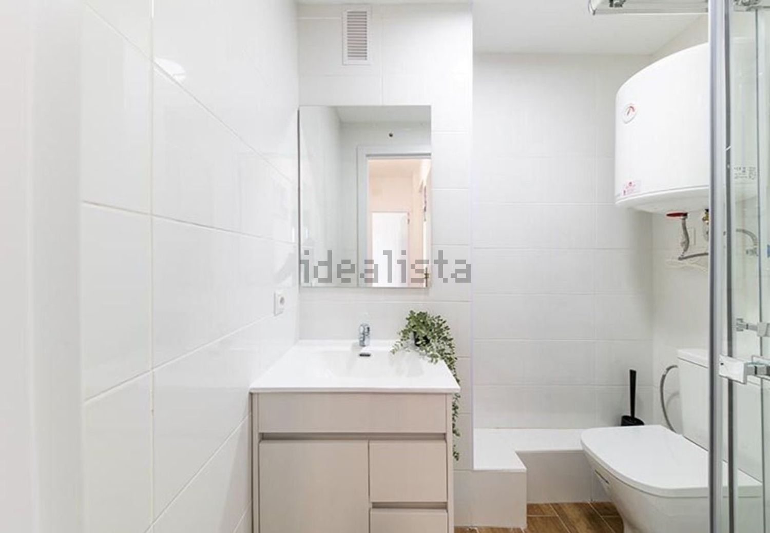 Habitació de lloguer, Parla