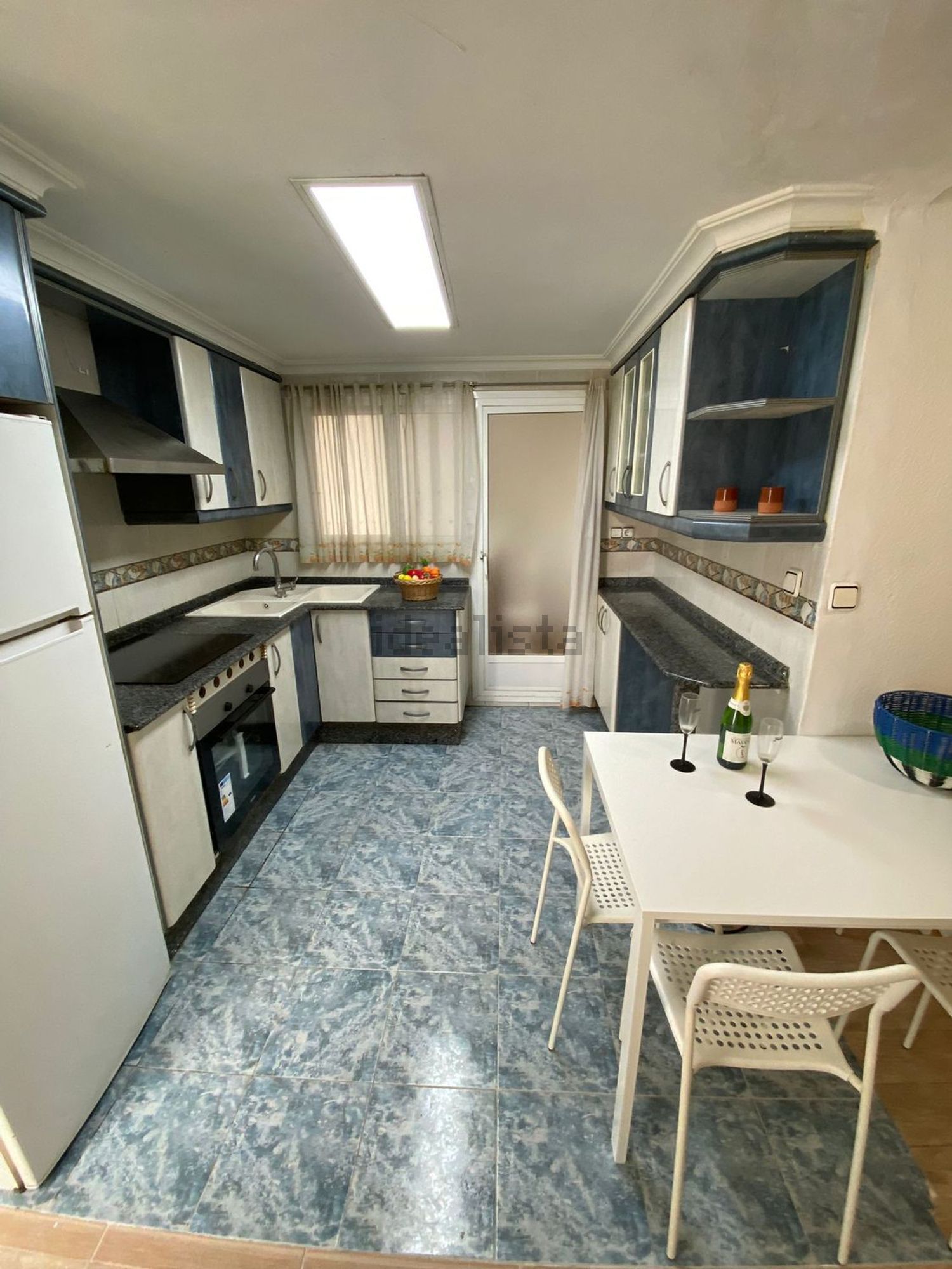 Habitació de lloguer, Burjassot