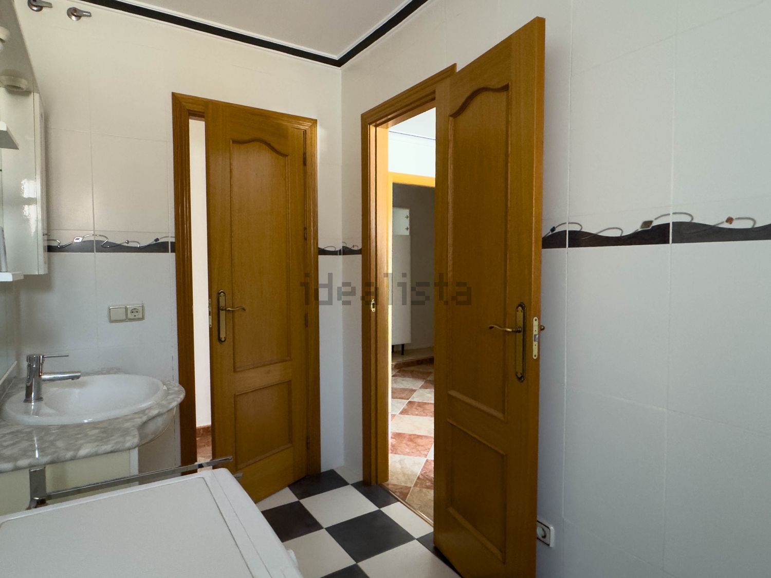 Haus 288 m² in Ítrabo