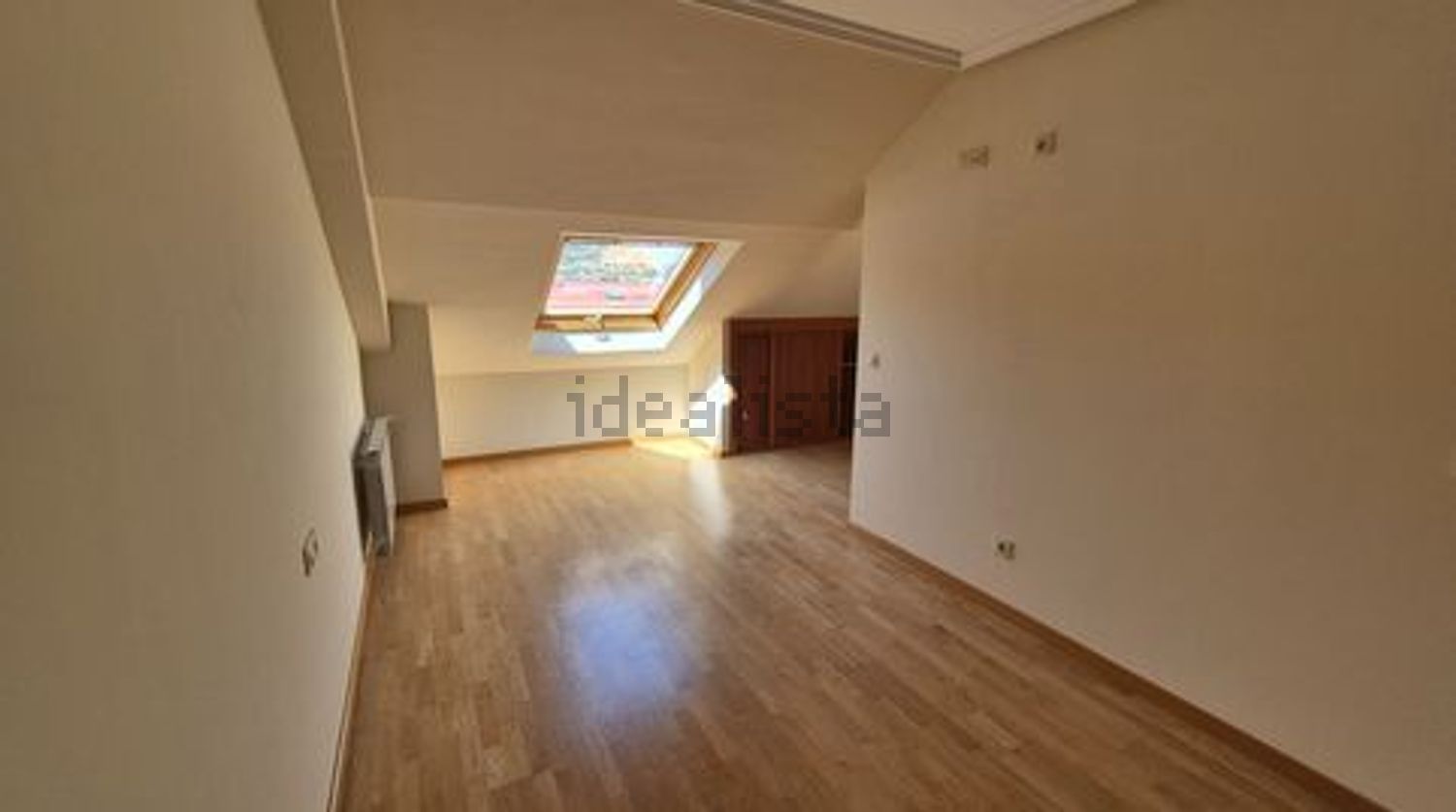 Pis de 125 m² a Ourense