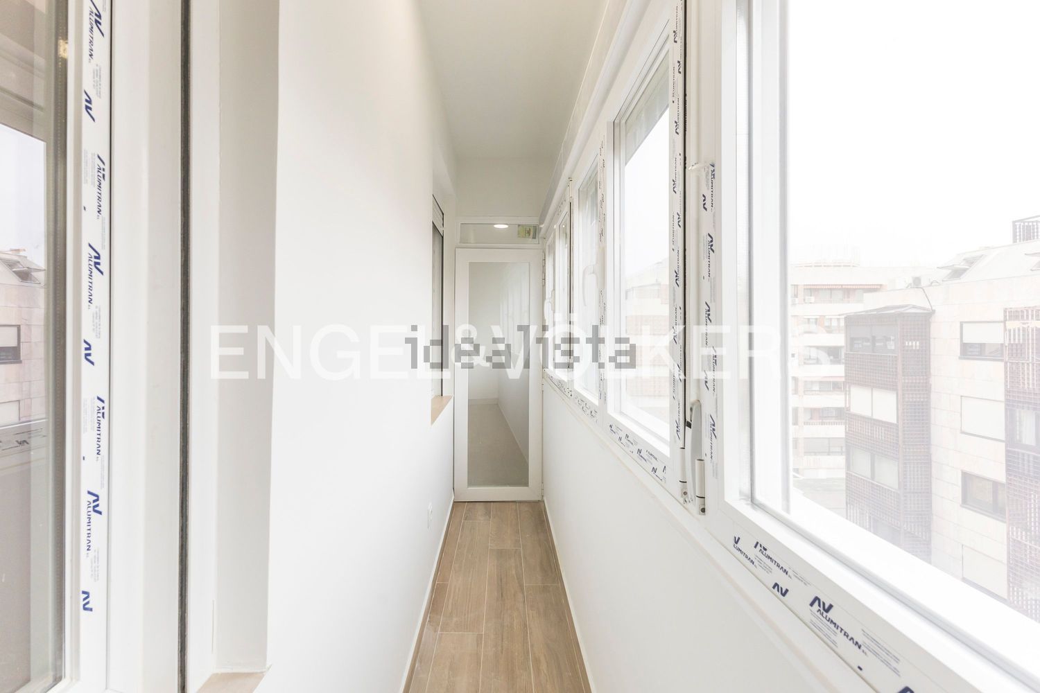 Wohnung 98 m² in Madrid