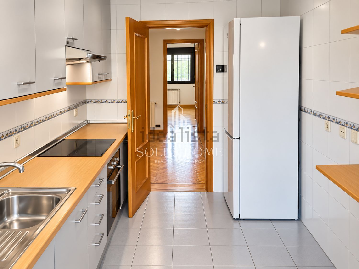 Wohnung 118 m² in Madrid