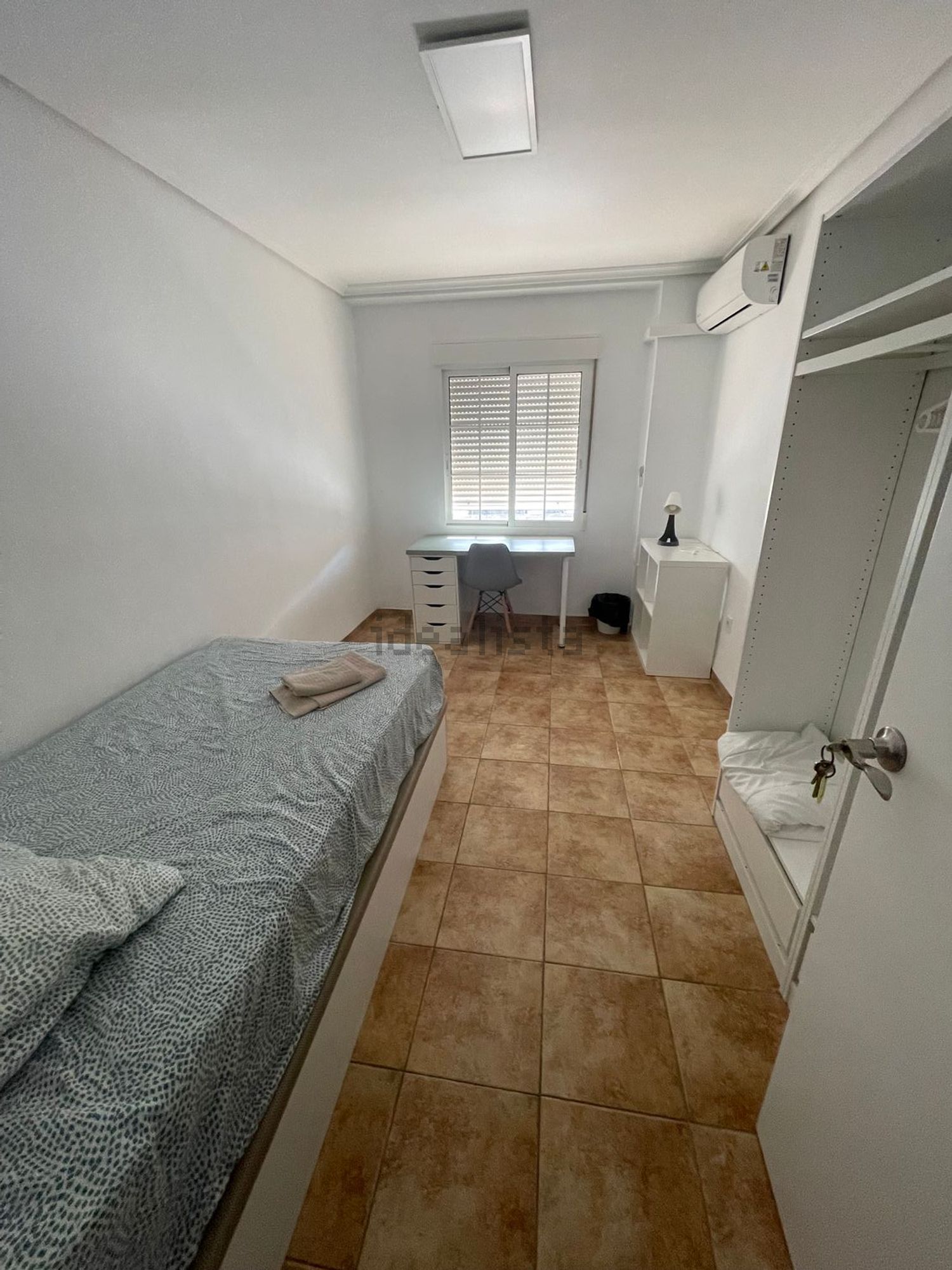 Chambre à louer, Valence
