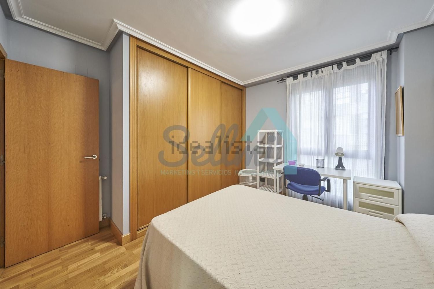 Piso de 132 m² en Oviedo