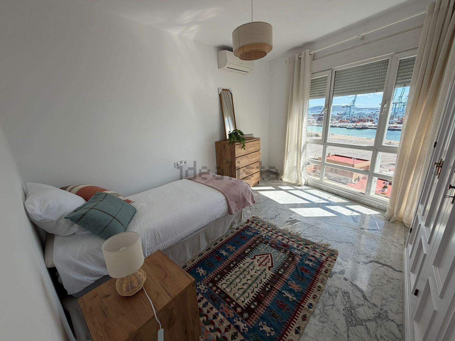 Piso de 120 m² en Algeciras
