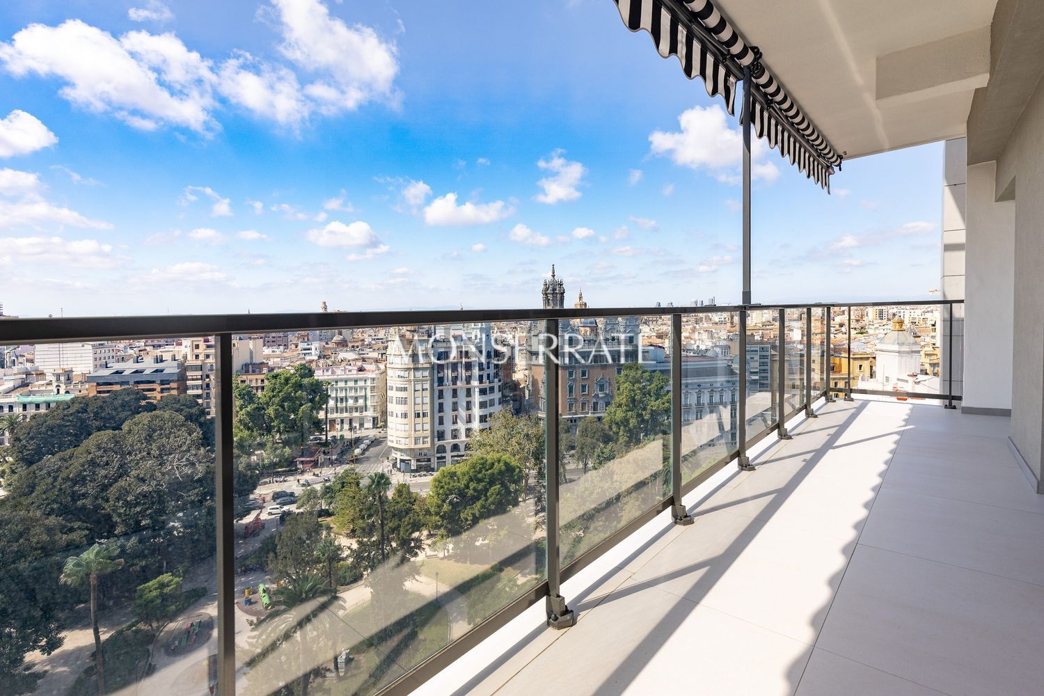 Wohnung 246 m² in Valencia