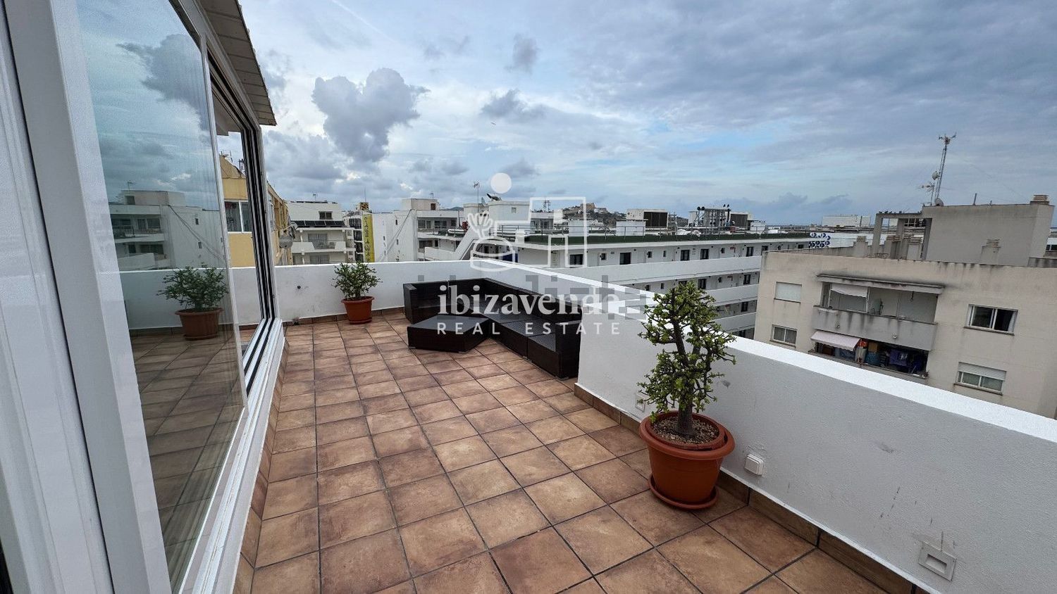 Квартира 100 м² в Eivissa