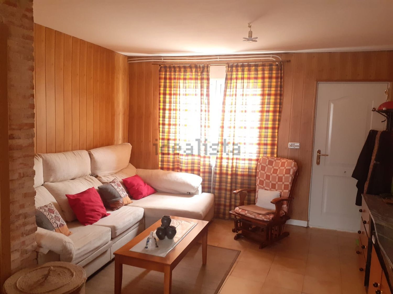 Casa de 150 m² en Benavides