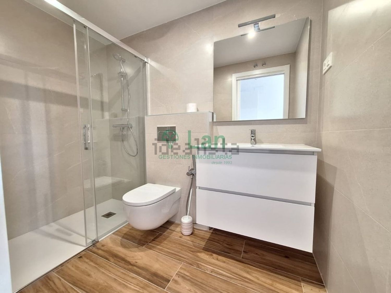 Apartamento 90 m² em Bilbau