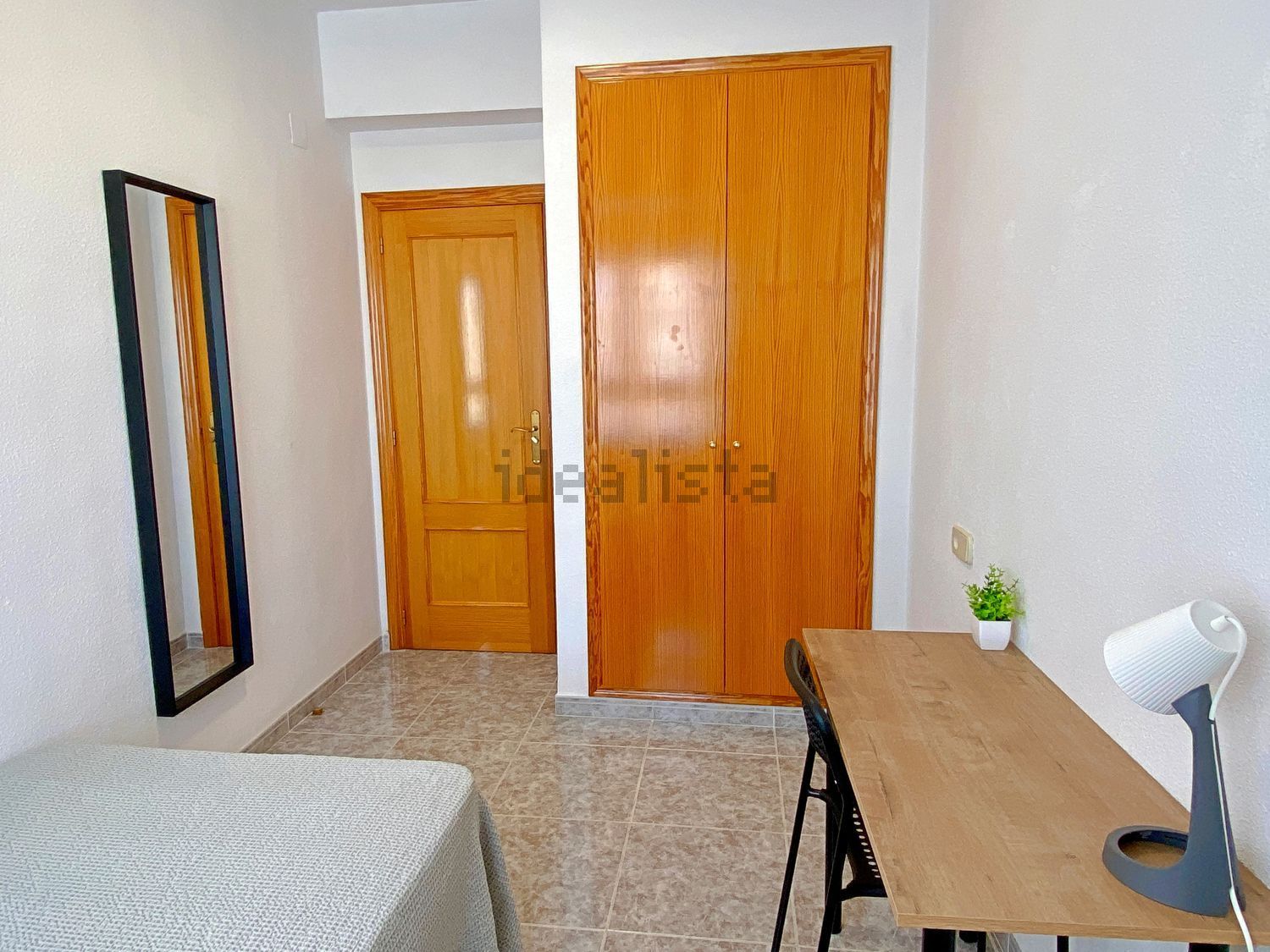 Room for rent, Sueca