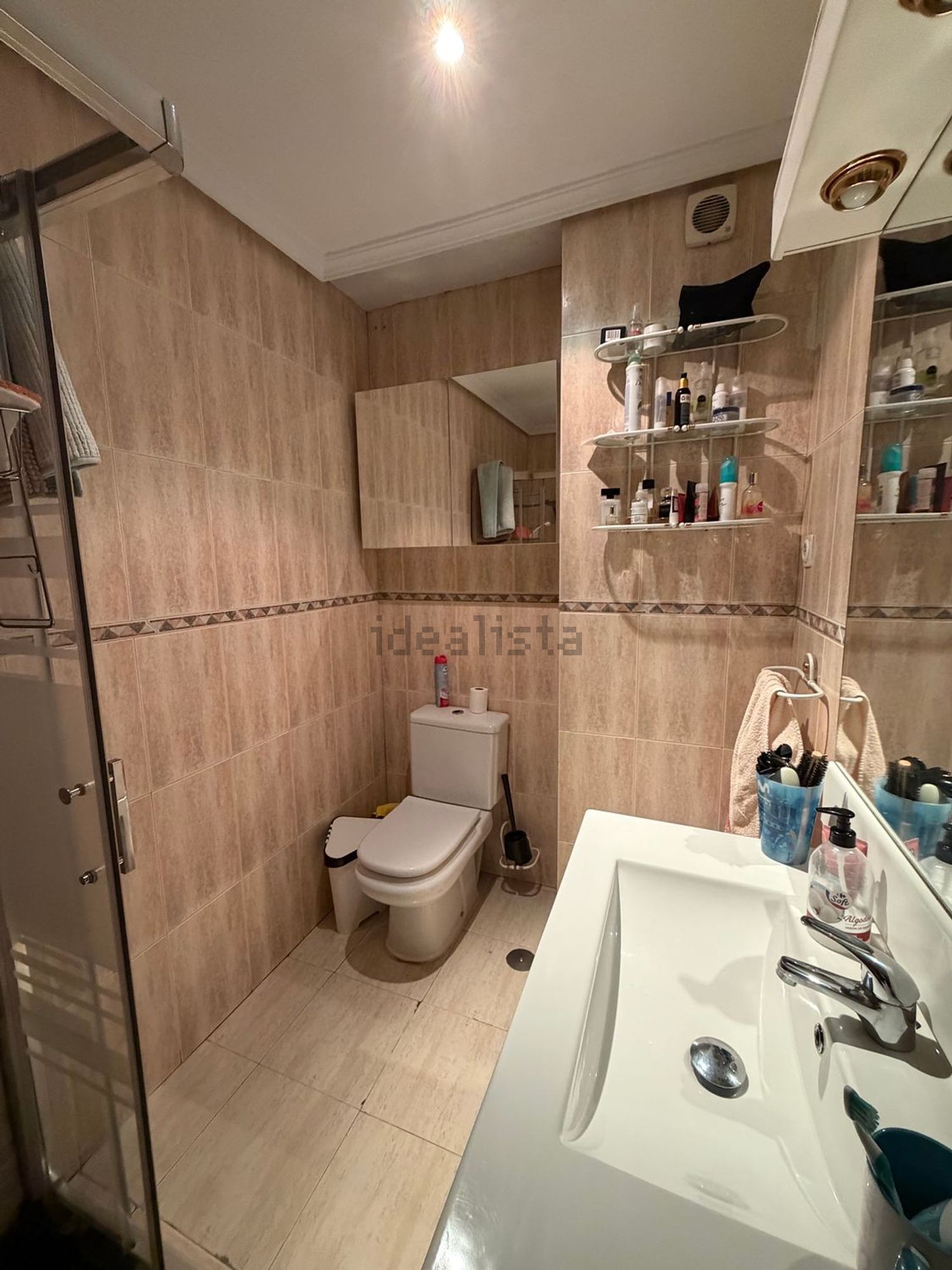 Кімната в оренду, Madrid