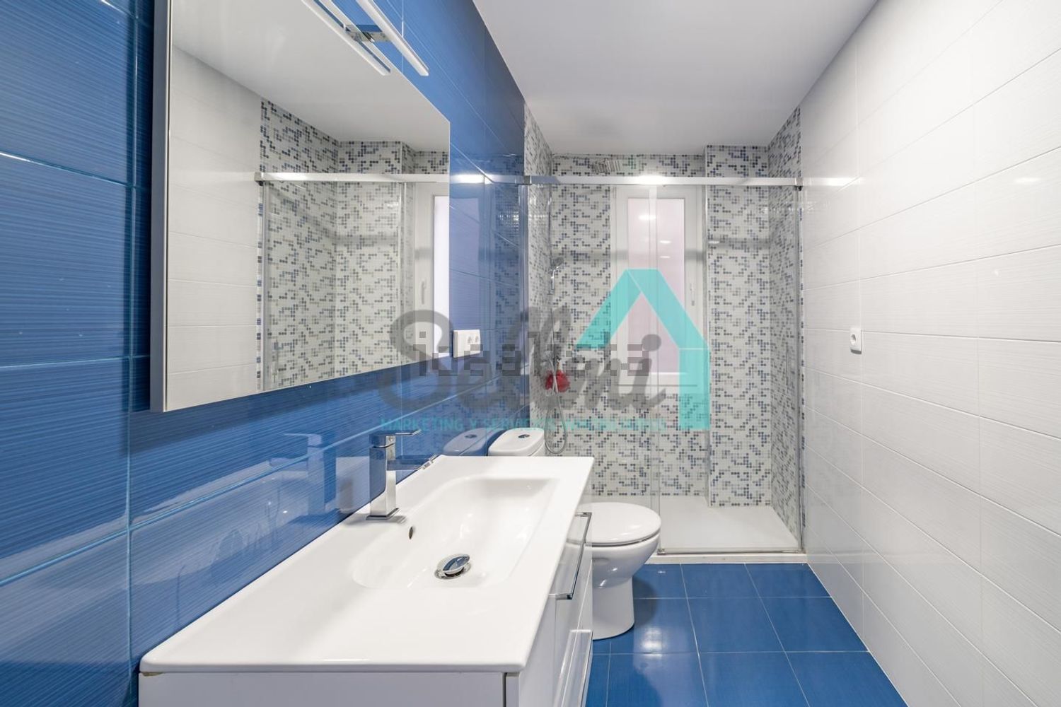 Piso de 136 m² en Oviedo