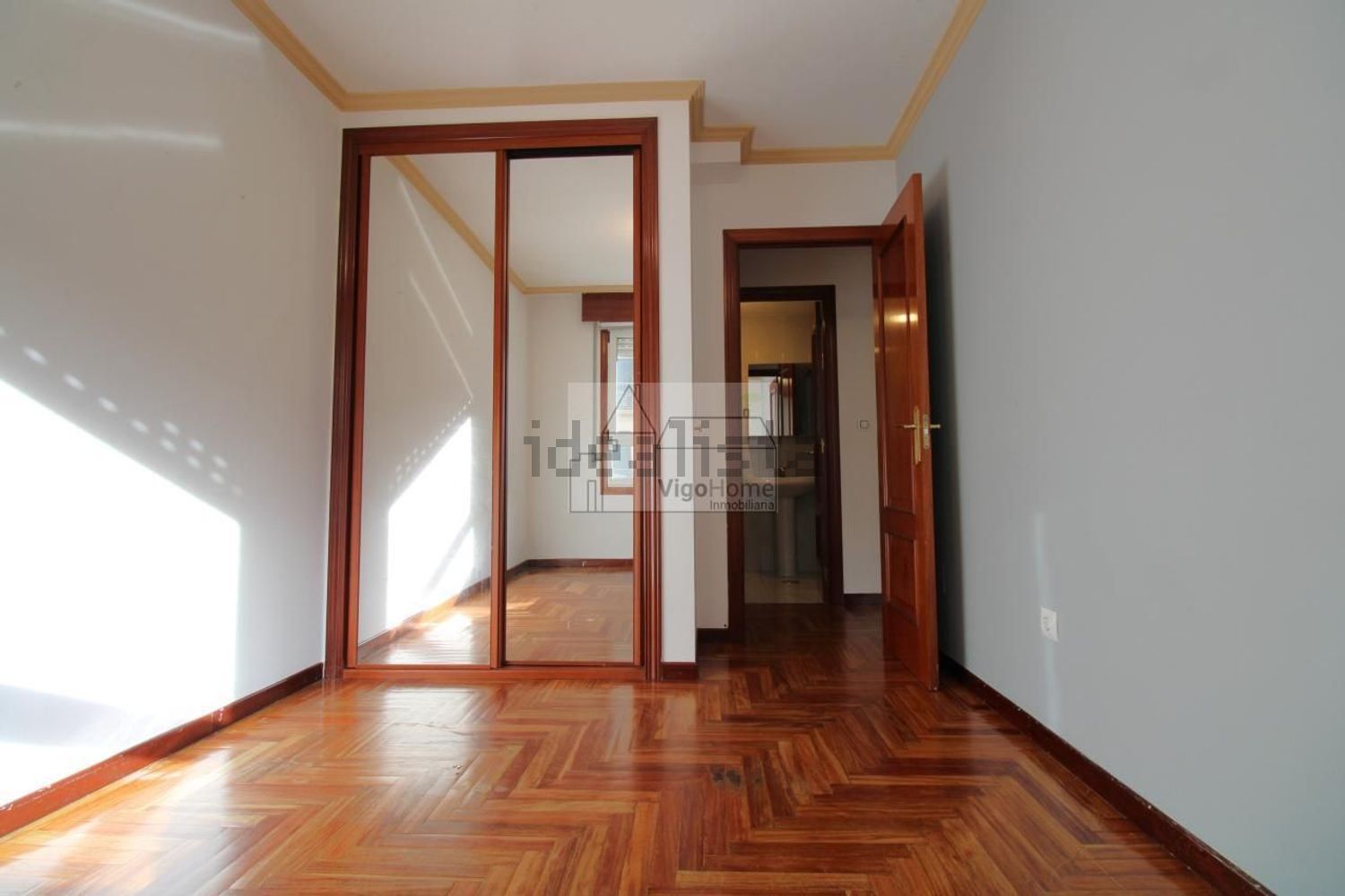Piso de 90 m² en Vigo