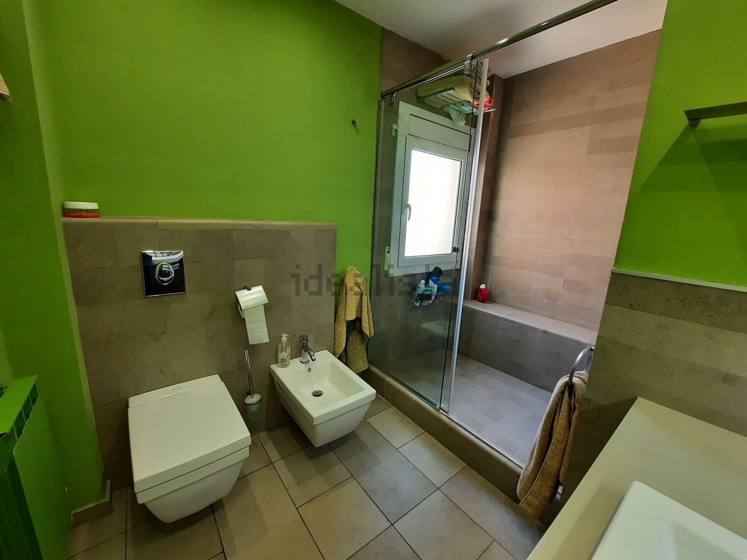 Pis de 102 m² a Sant Feliu de Llobregat