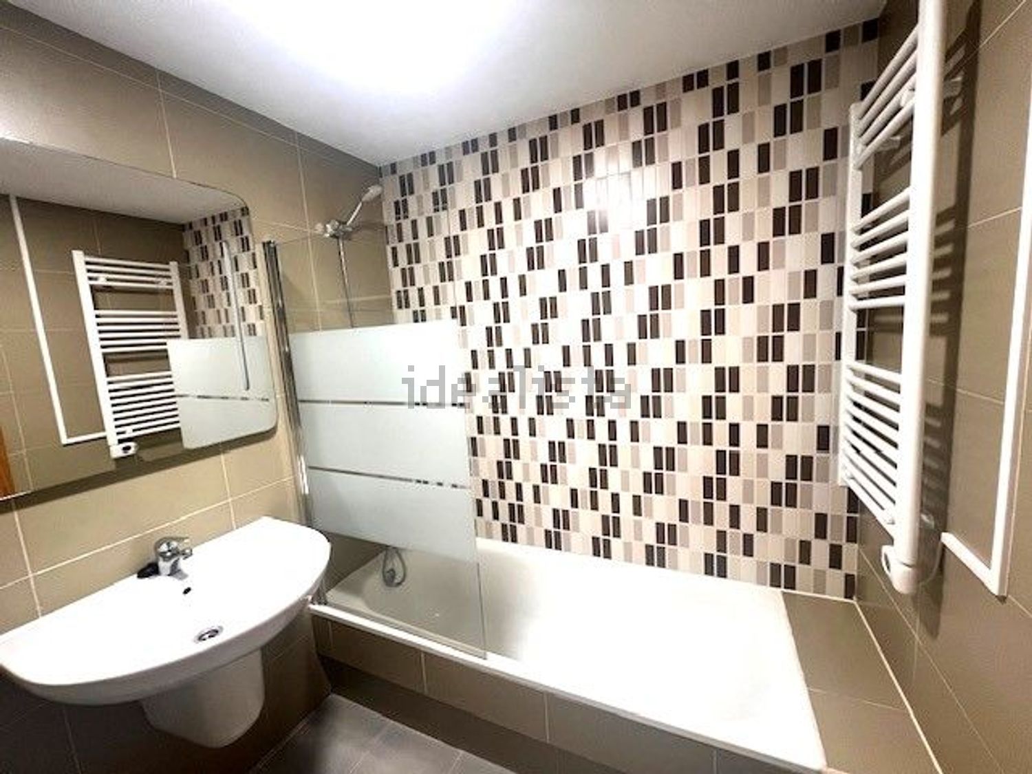 Piso de 80 m² en Oleiros