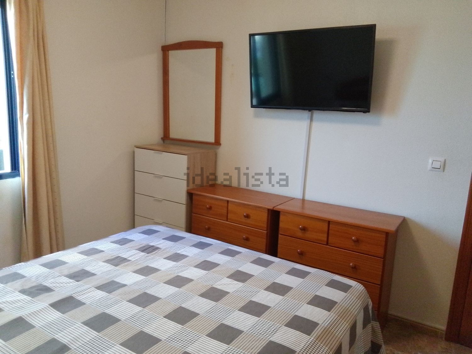 Habitació de lloguer, Oriola