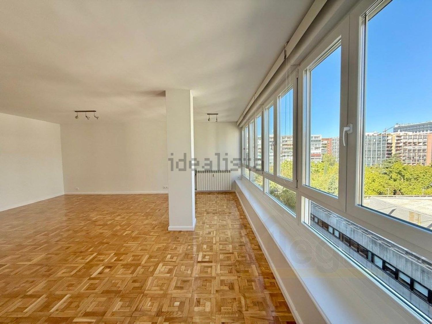 Wohnung 187 m² in Madrid