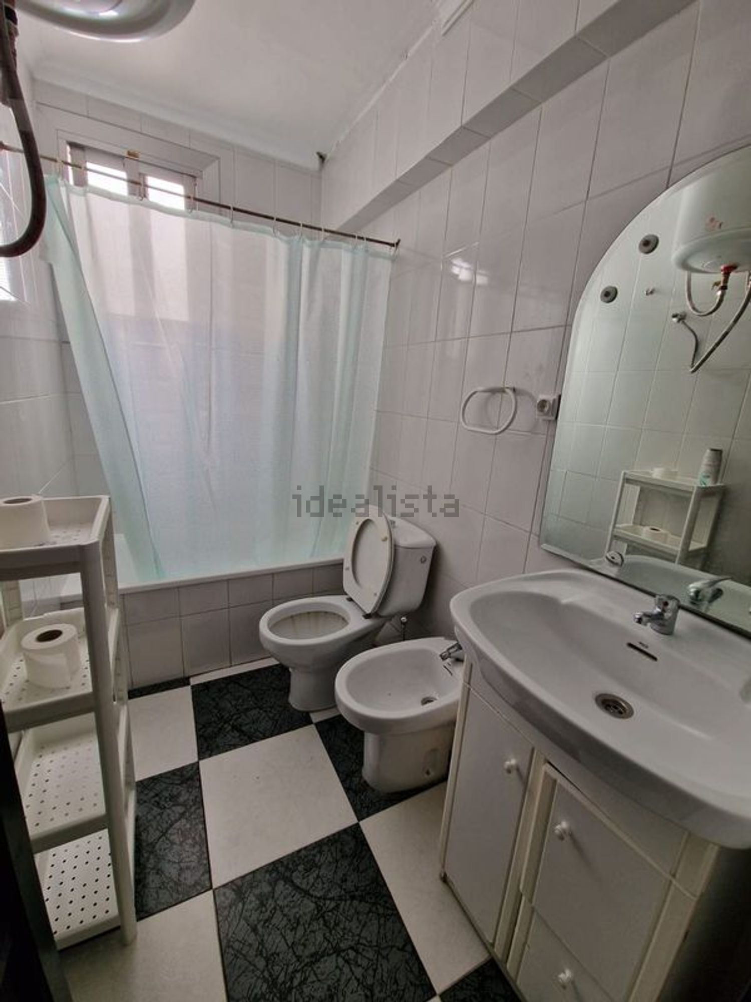 Habitació de lloguer, Benetússer