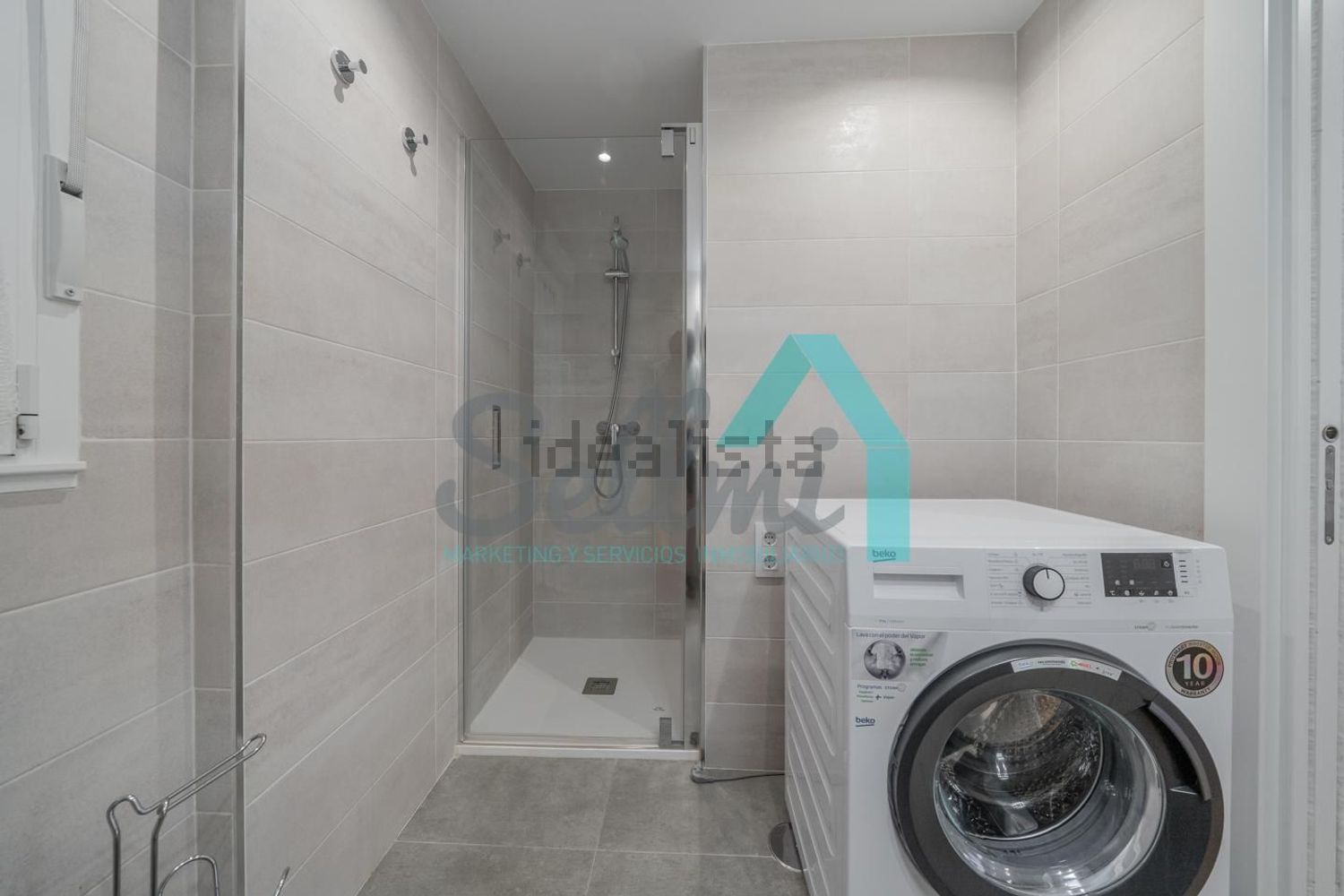 Piso de 114 m² en Oviedo