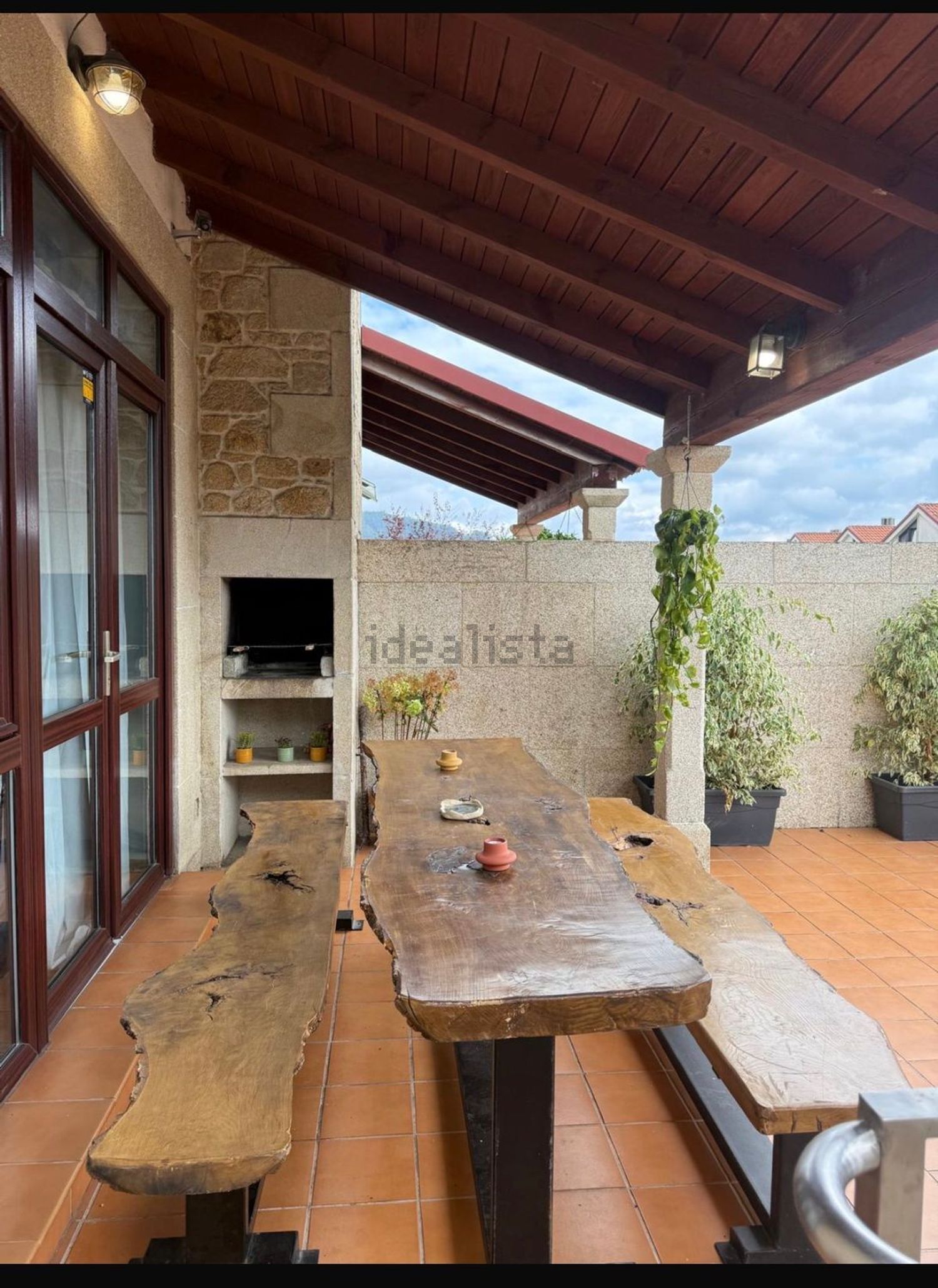 Casa de 300 m² en Brión