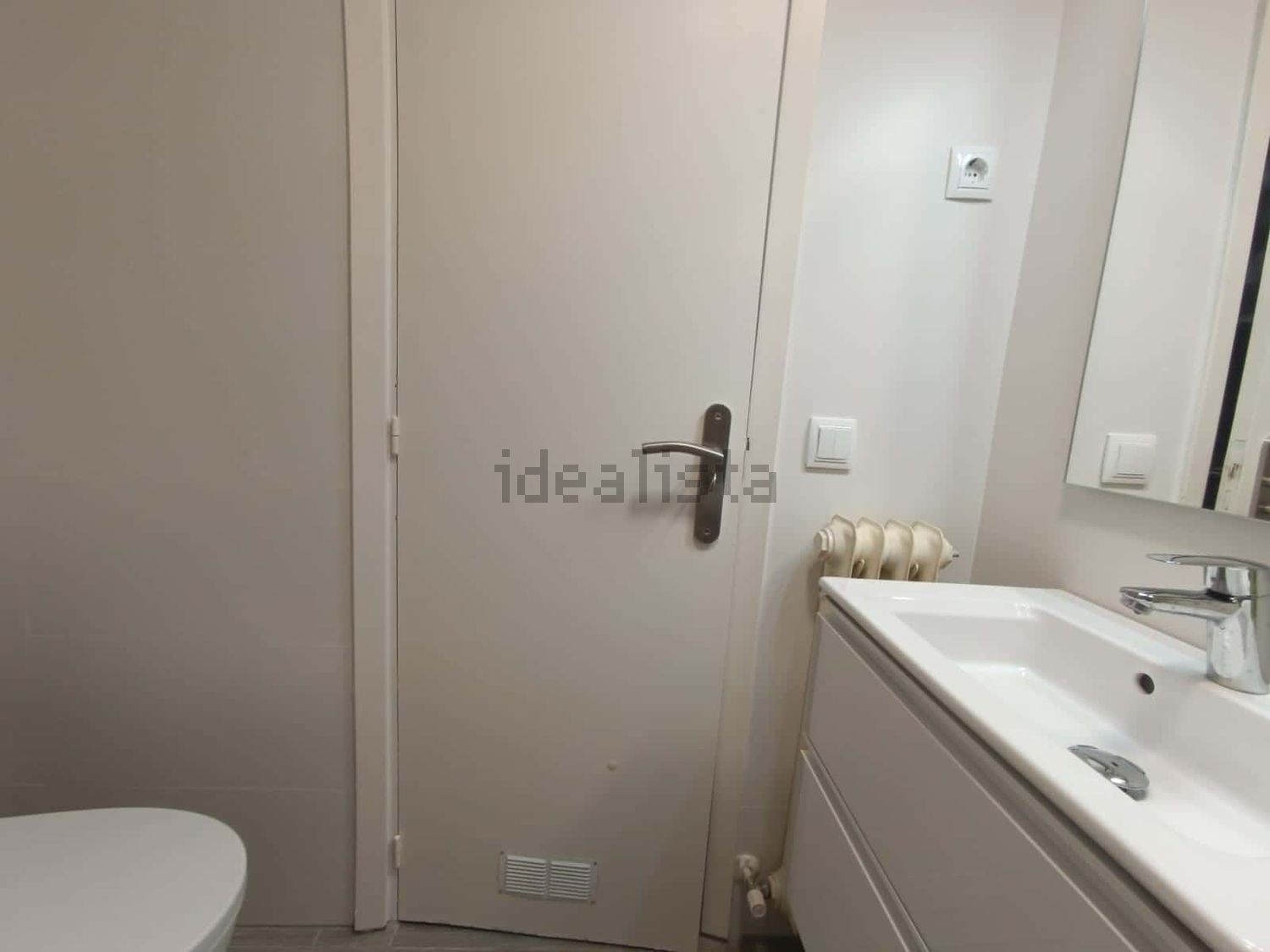 Habitación 105 m², Pamplona