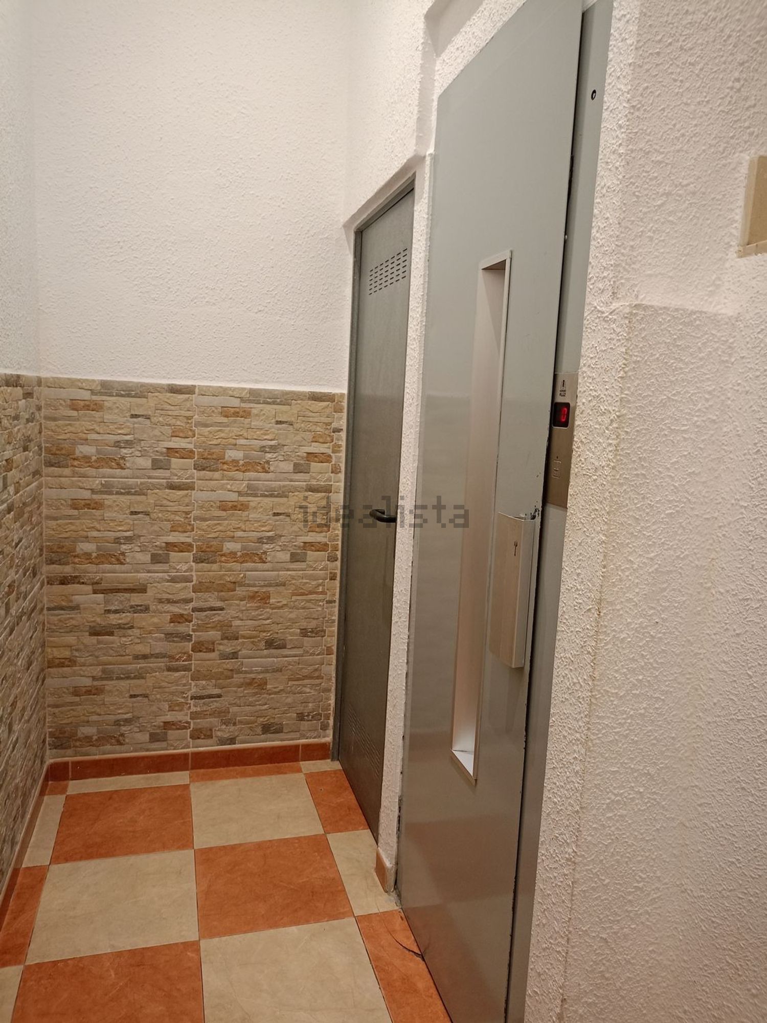 Habitació de lloguer, Almàssera