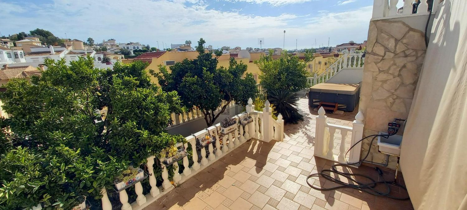 Casa de 123 m² a Oriola