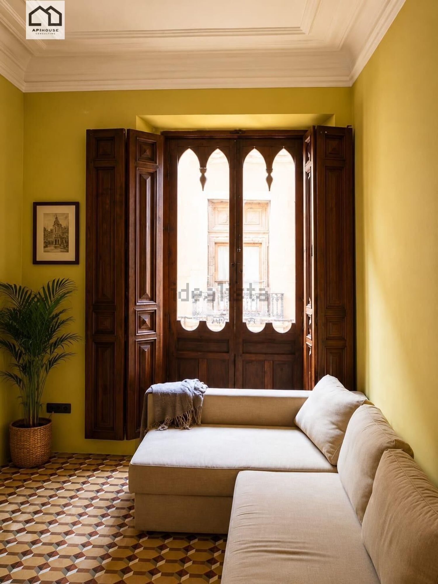 Flat 115 m² in Sax