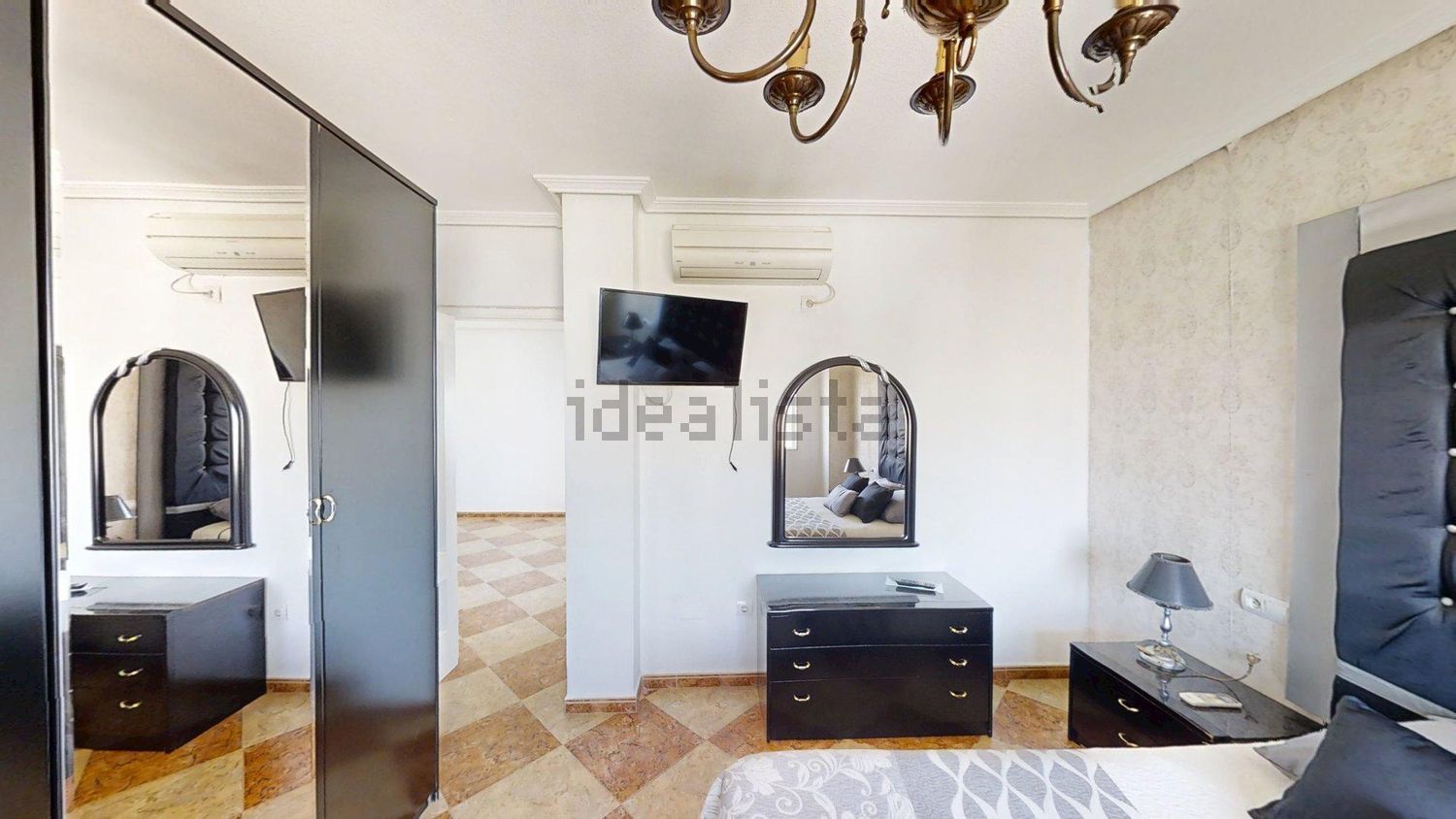 Piso de 105 m² en Bailén