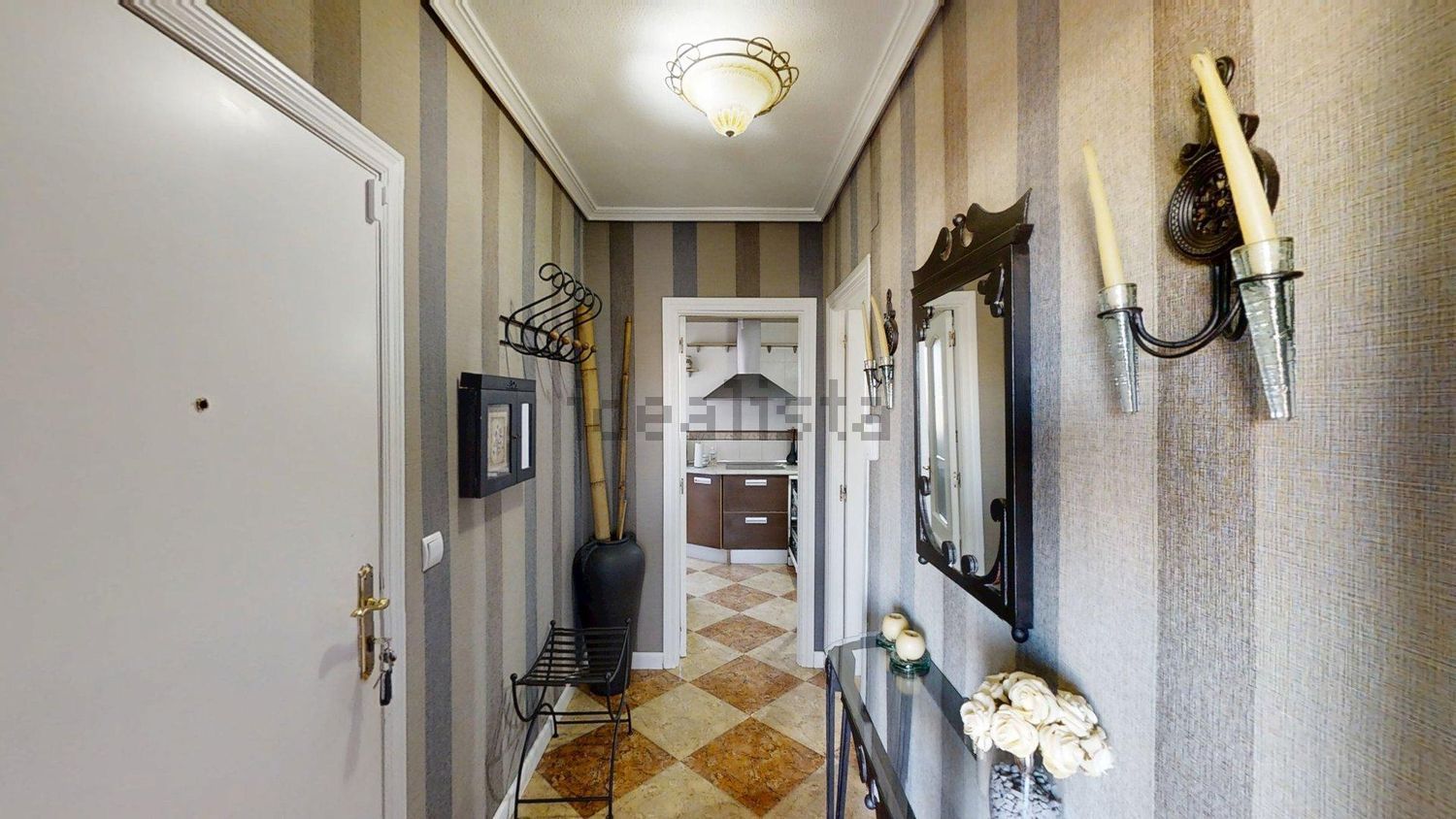 Piso de 105 m² en Bailén