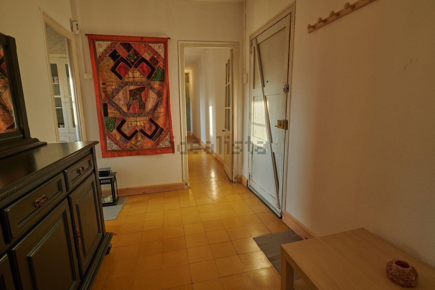 Habitació de lloguer, Tona