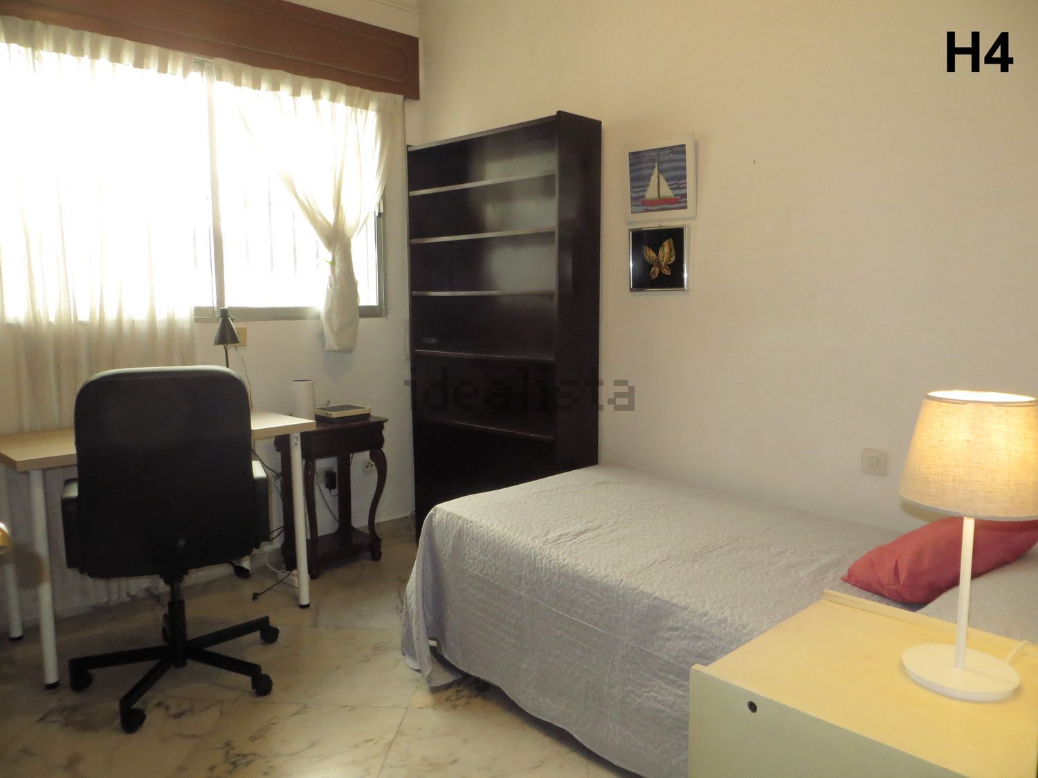 Room for rent, Seville