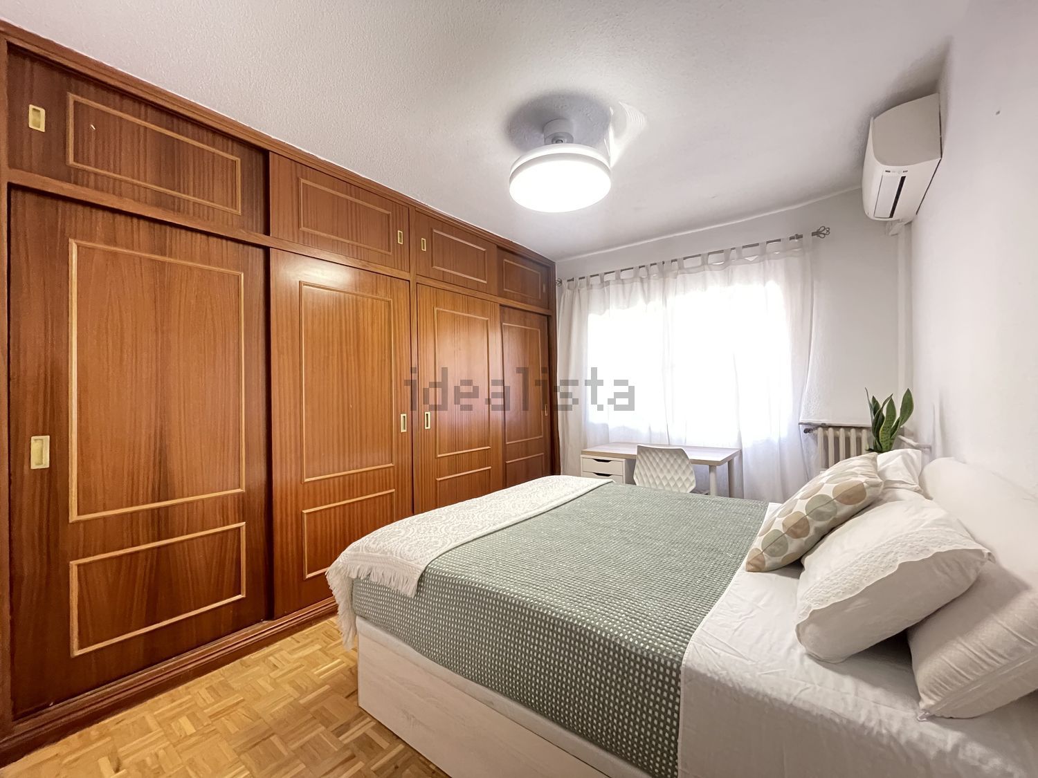 Кімната в оренду, Madrid