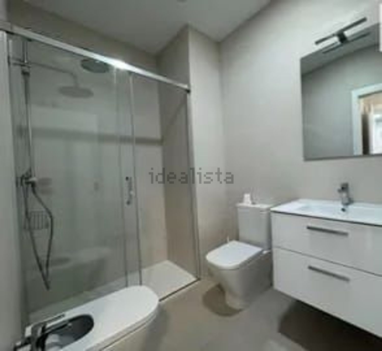 Piso de 69 m² en Granada