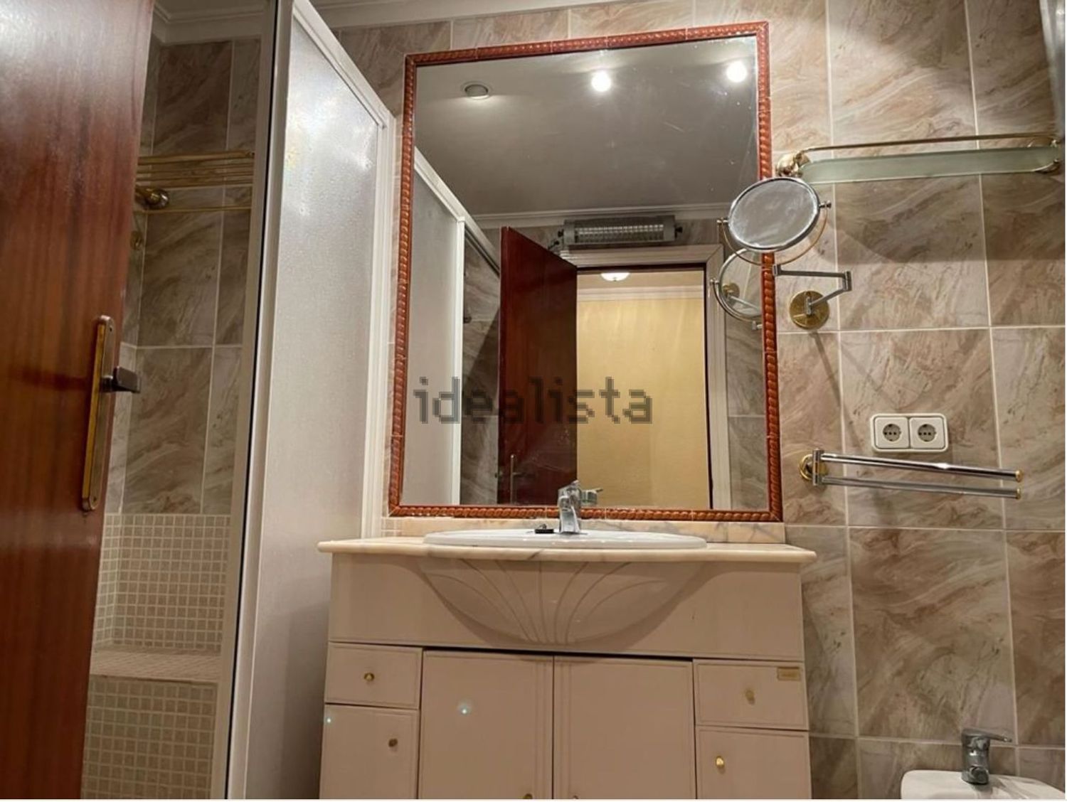 Piso de 90 m² en Alicante