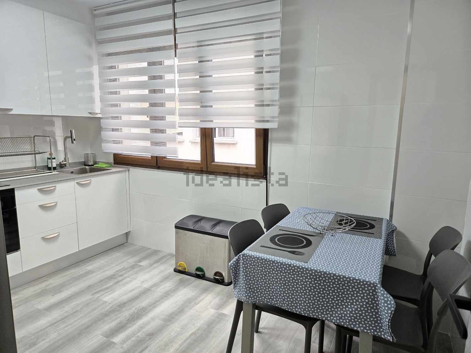 Chambre à louer, Gijón / Xixón