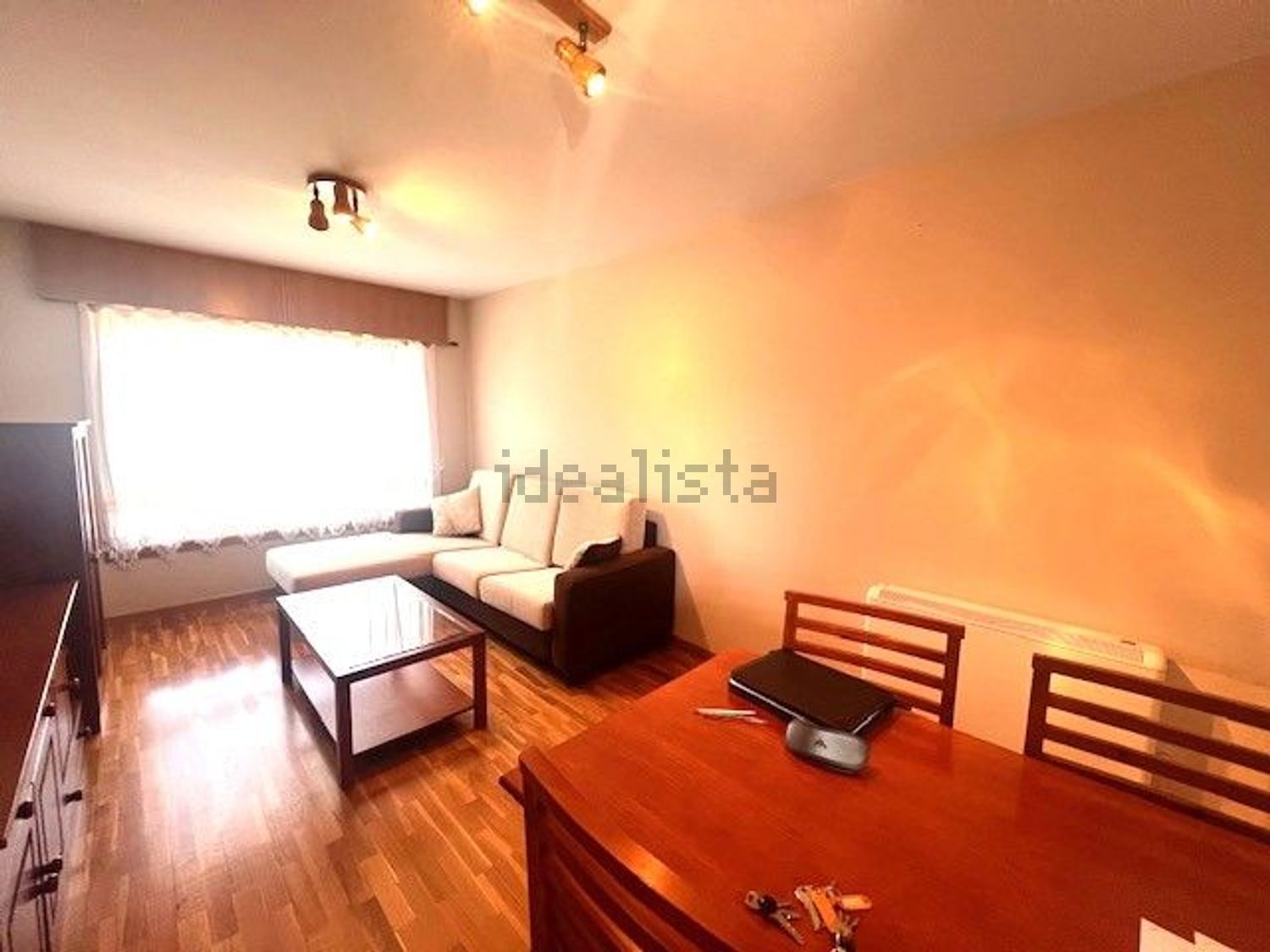 Piso de 80 m² en Oleiros