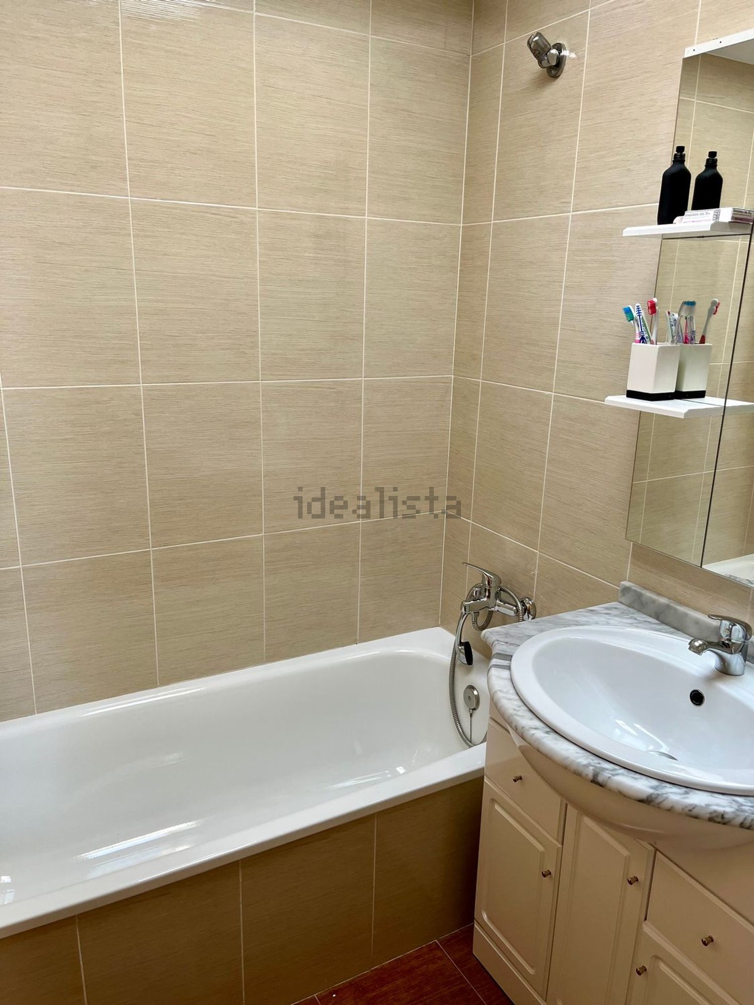 Piso de 80 m² en Las Navas del Marqués