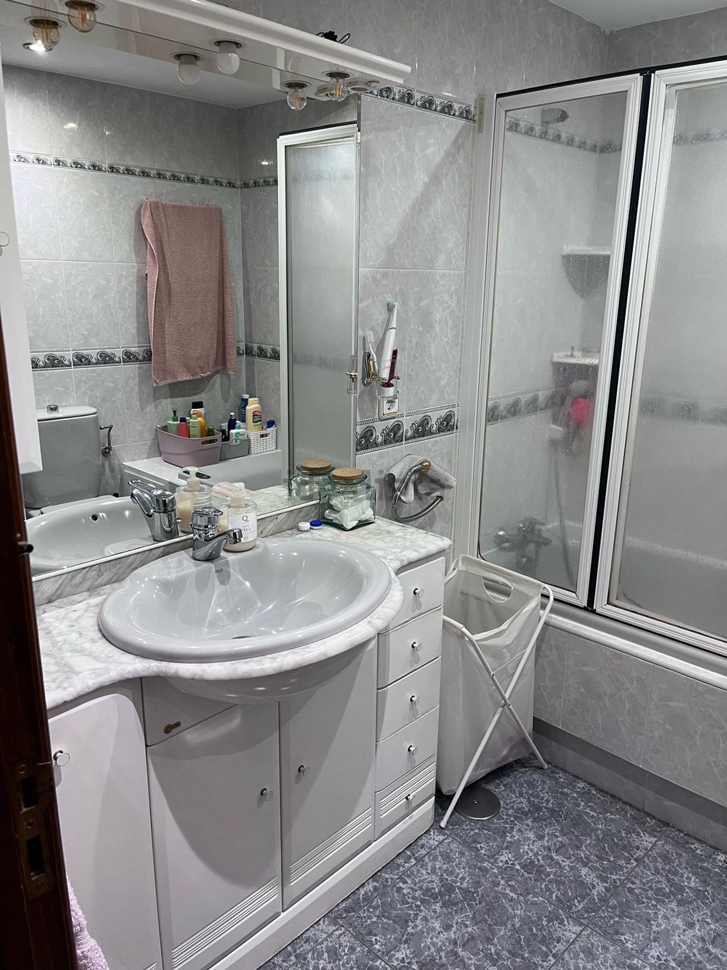 Room for rent, Madrid