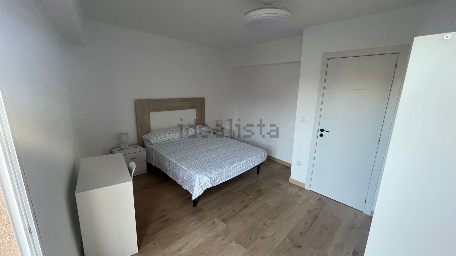 Habitació de lloguer, Silla