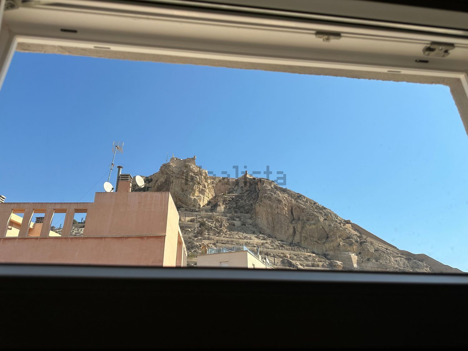 Casa de 90 m² en Alicante